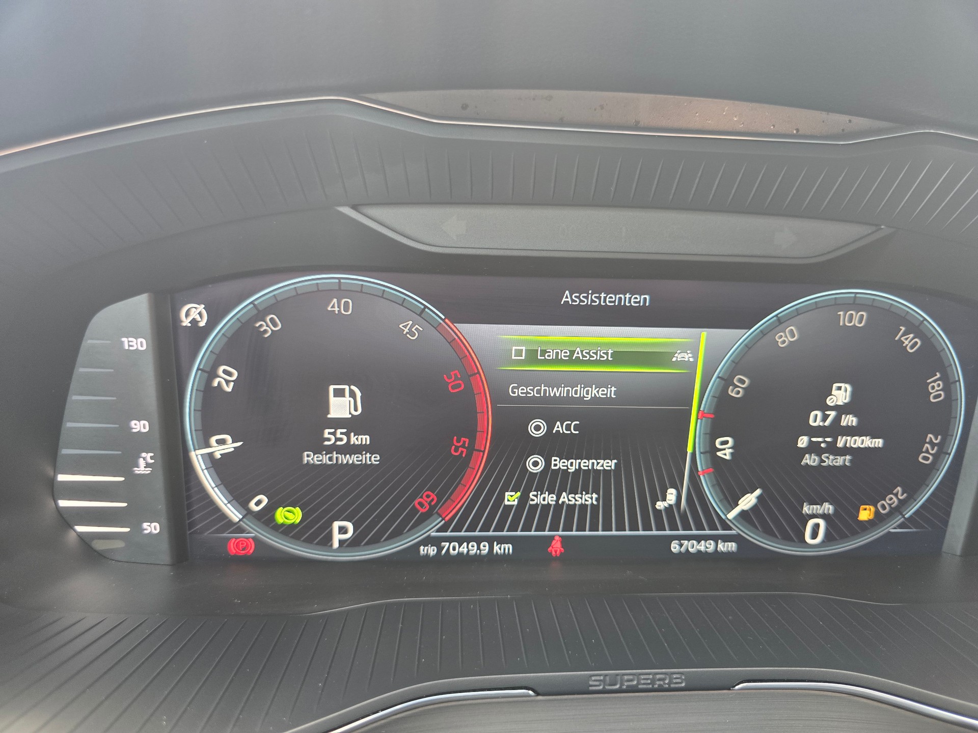 SKODA Superb Combi 2.0 TDi Style 4x4 DSG*TOP-ZUSTAND*Frsch ab MFK"Frisch ab Service**Anhängerkupplung-image-10
