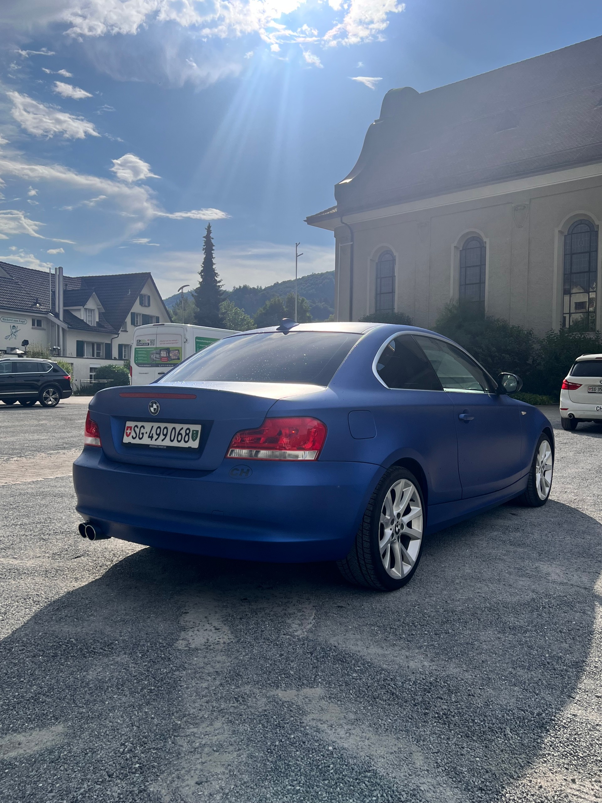 BMW 125i-image-1