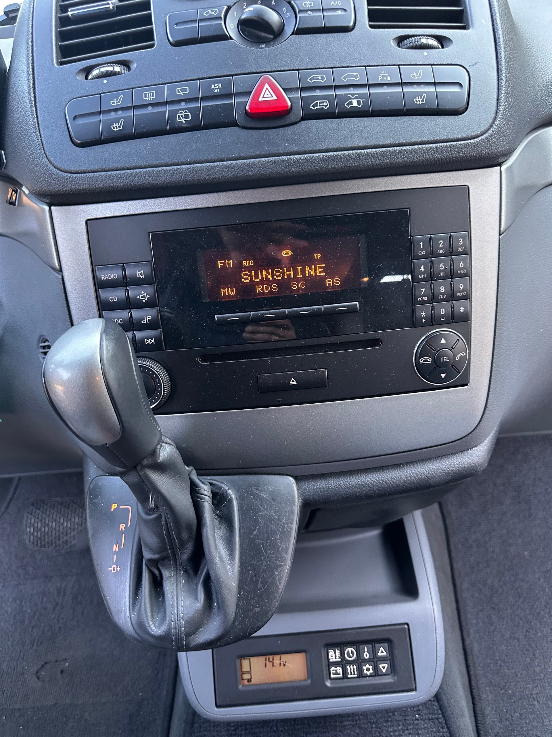 MERCEDES-BENZ Viano Marco Polo 3.0 L Aut.-image-9