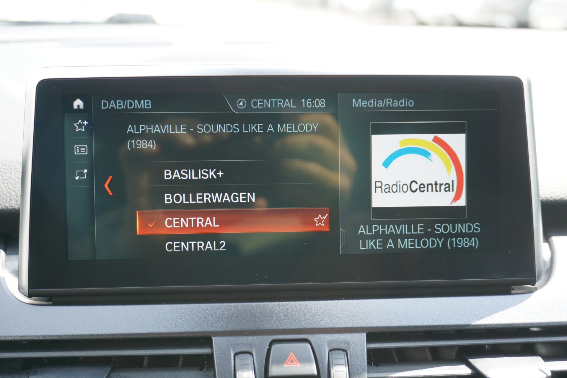 BMW 220d xDrive Gran Tourer Steptronic Travel Edition-image-27
