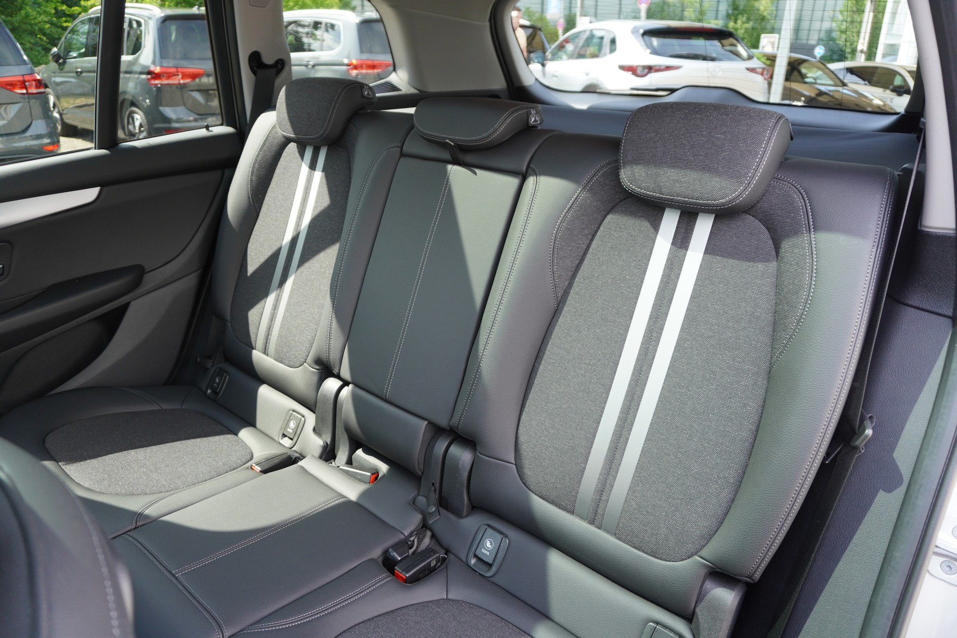 BMW 220d xDrive Gran Tourer Steptronic Travel Edition-image-17