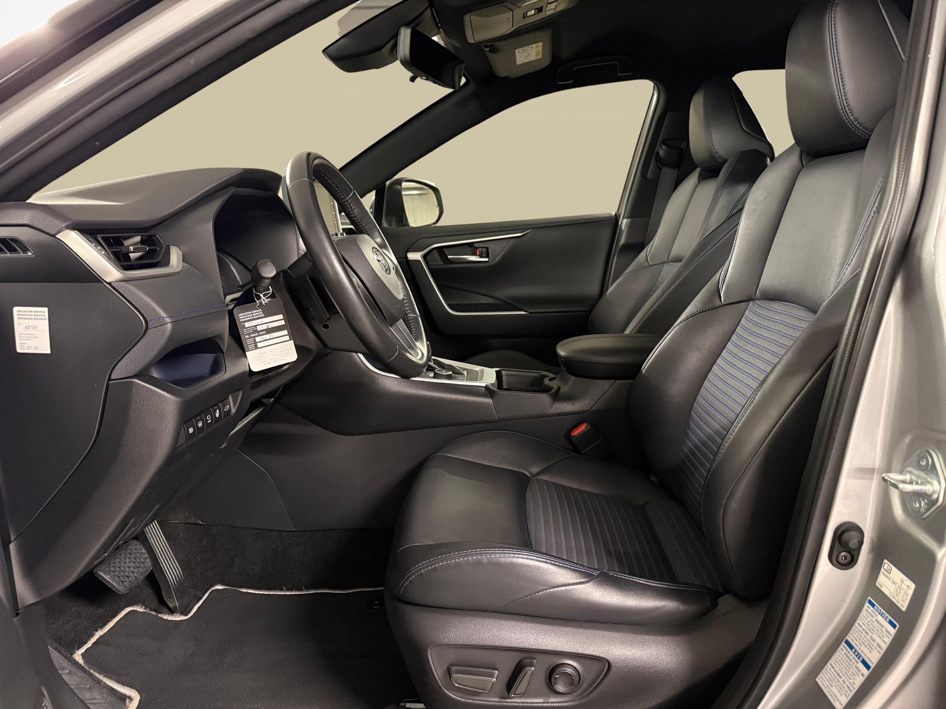 TOYOTA RAV4 2.5 HEV Style-image-11