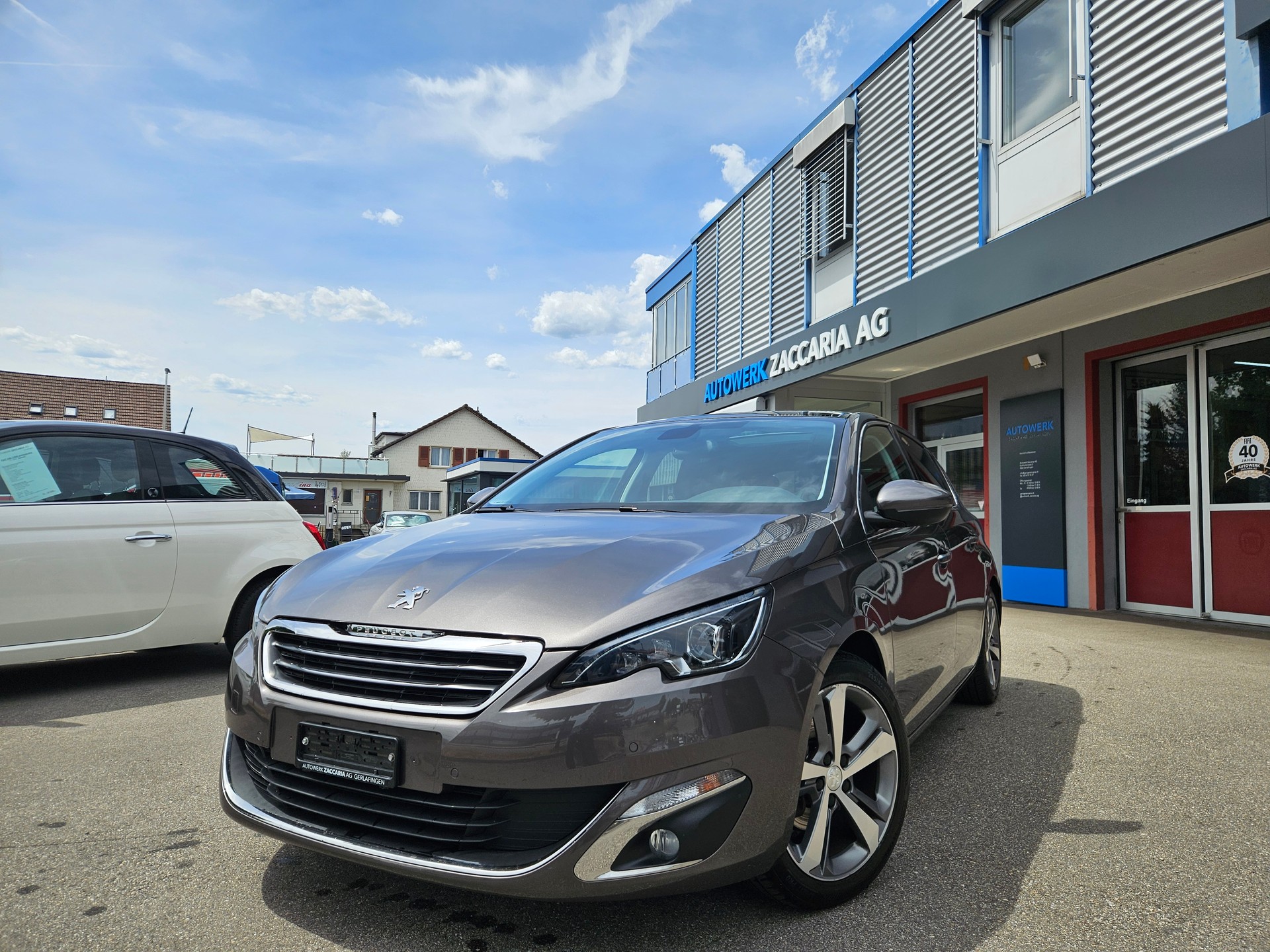 PEUGEOT 308 1.2 THP Allure-image-0