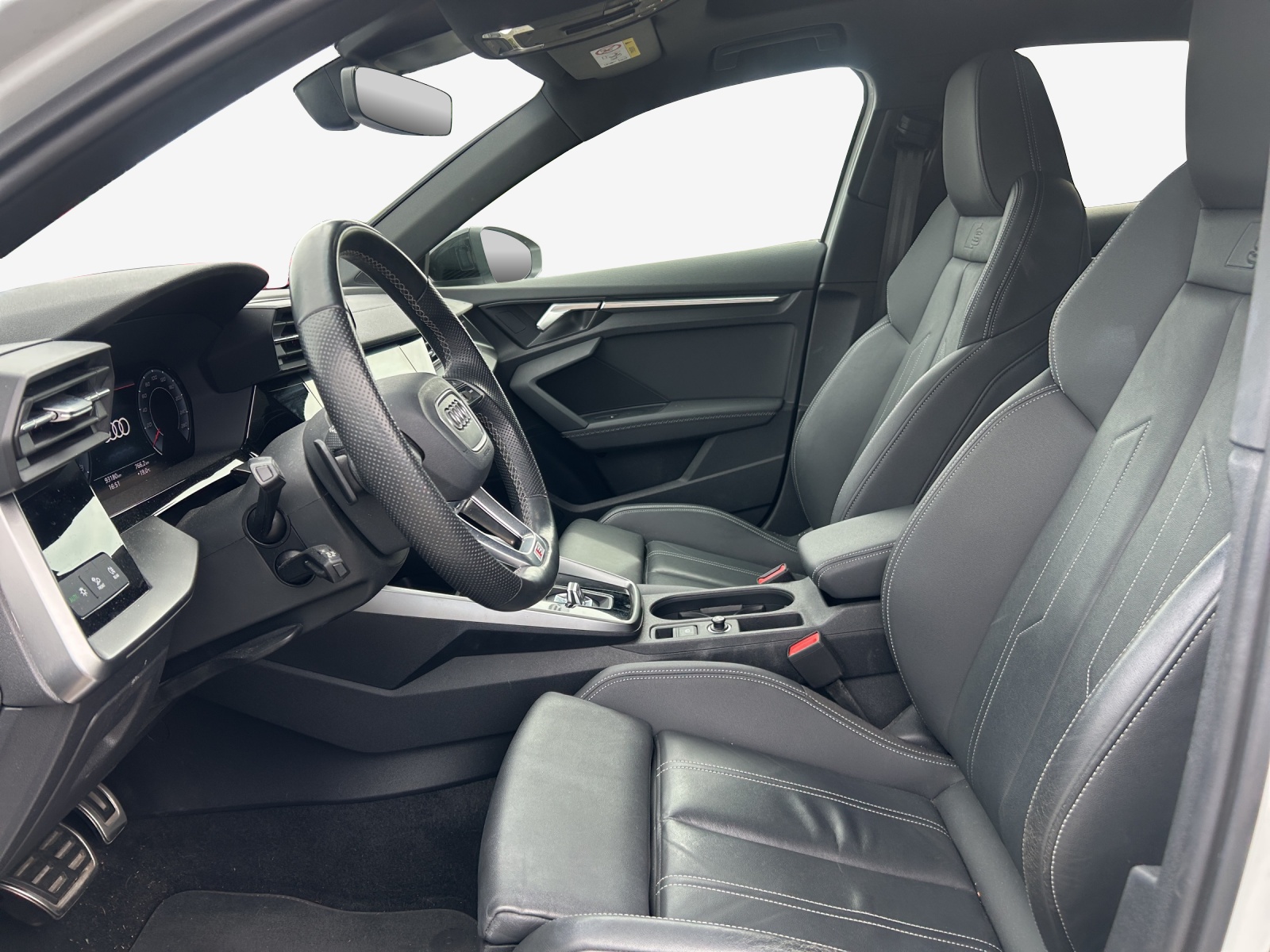 AUDI A3 Sportback 35 TFSI S line Attraction S-tronic-image-7