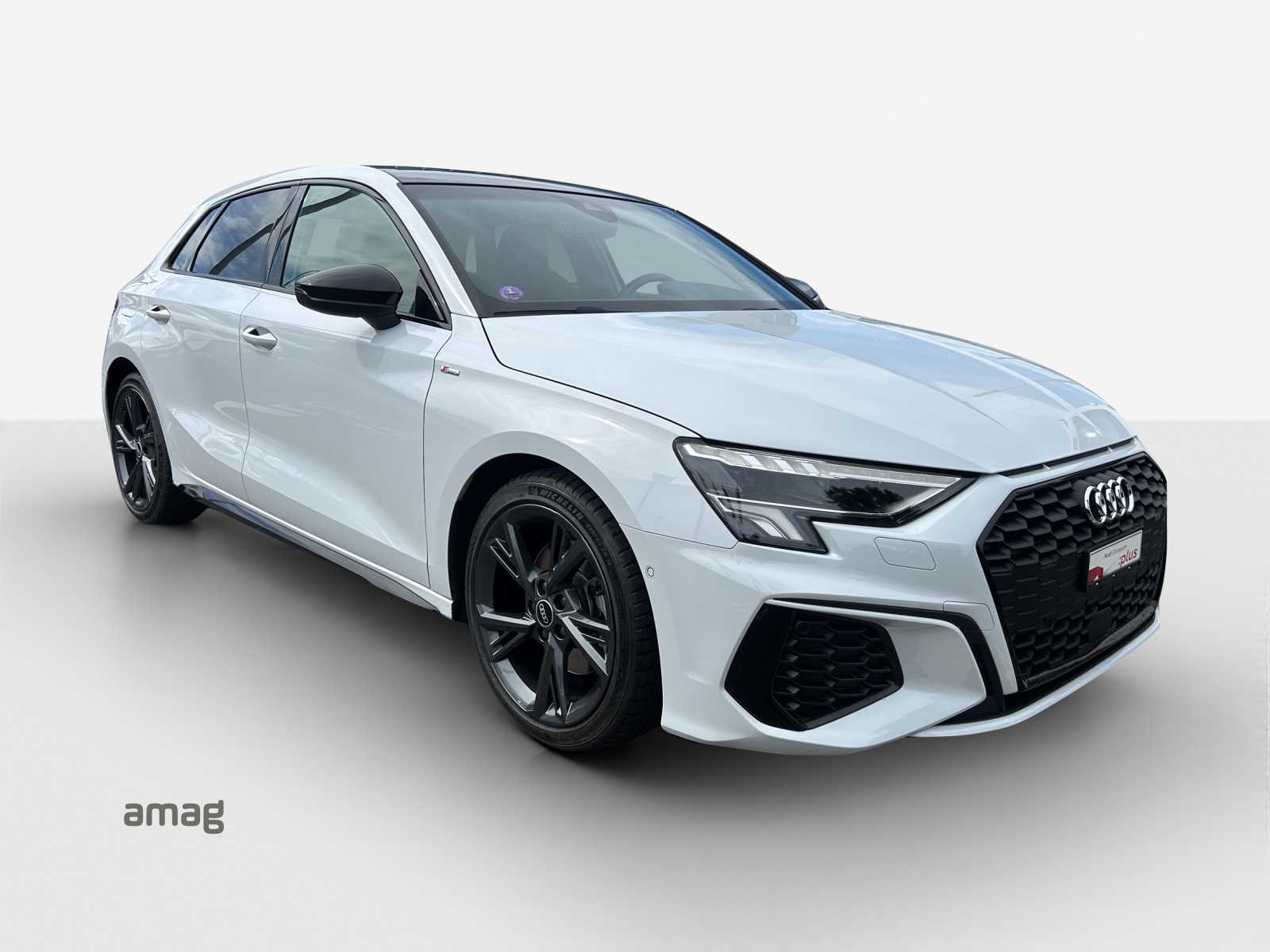 AUDI A3 Sportback 35 TFSI S line Attraction S-tronic-image-5