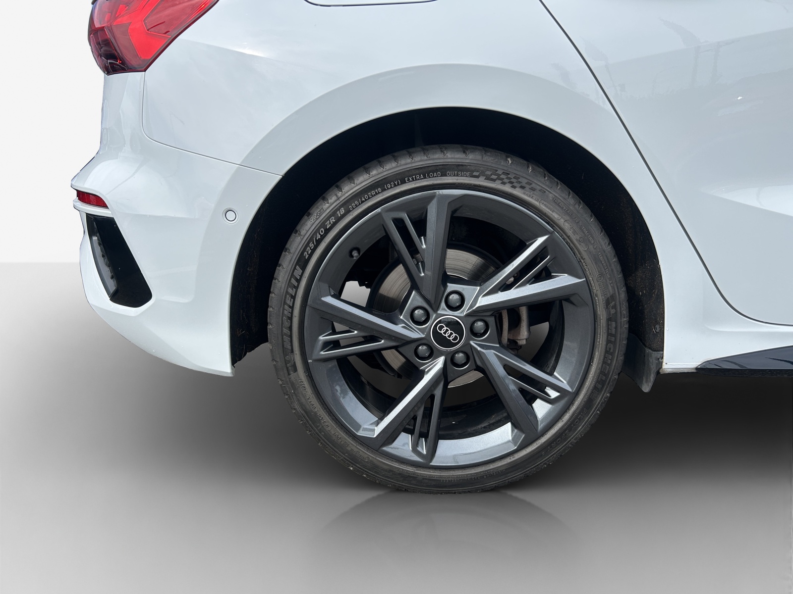 AUDI A3 Sportback 35 TFSI S line Attraction S-tronic-image-13