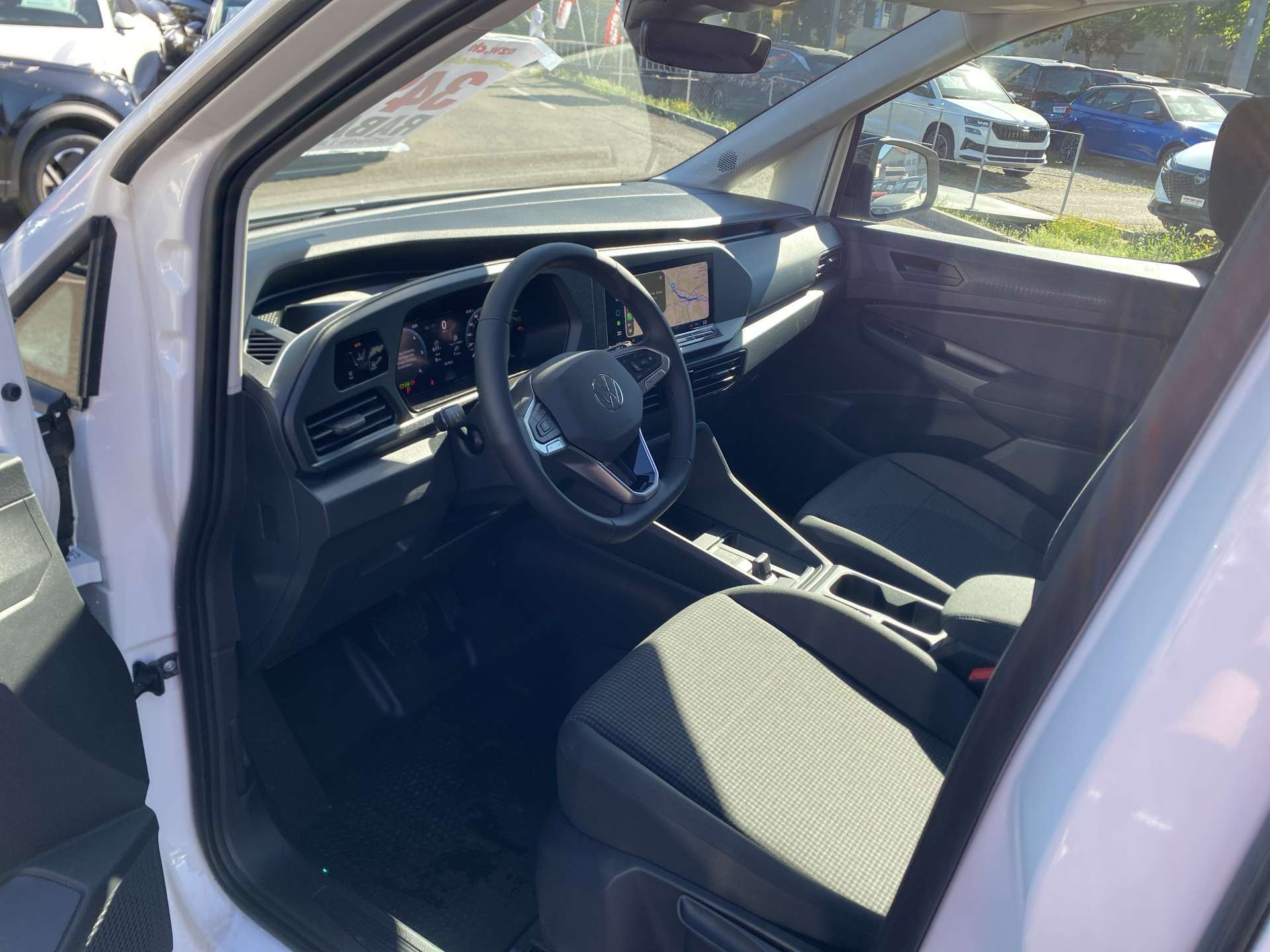 VW Caddy 2.0 TDi Origin DSG-Automat-image-3