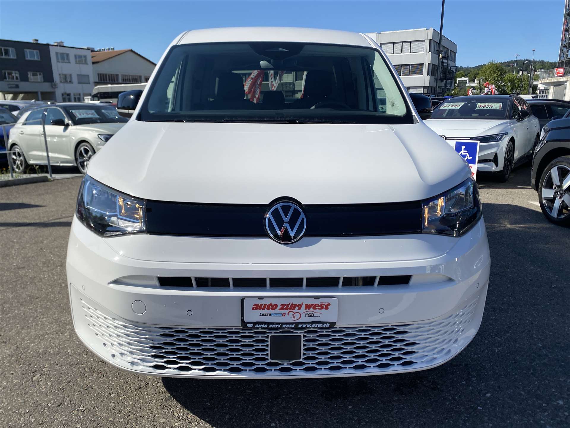 VW Caddy 2.0 TDi Origin DSG-Automat-image-13