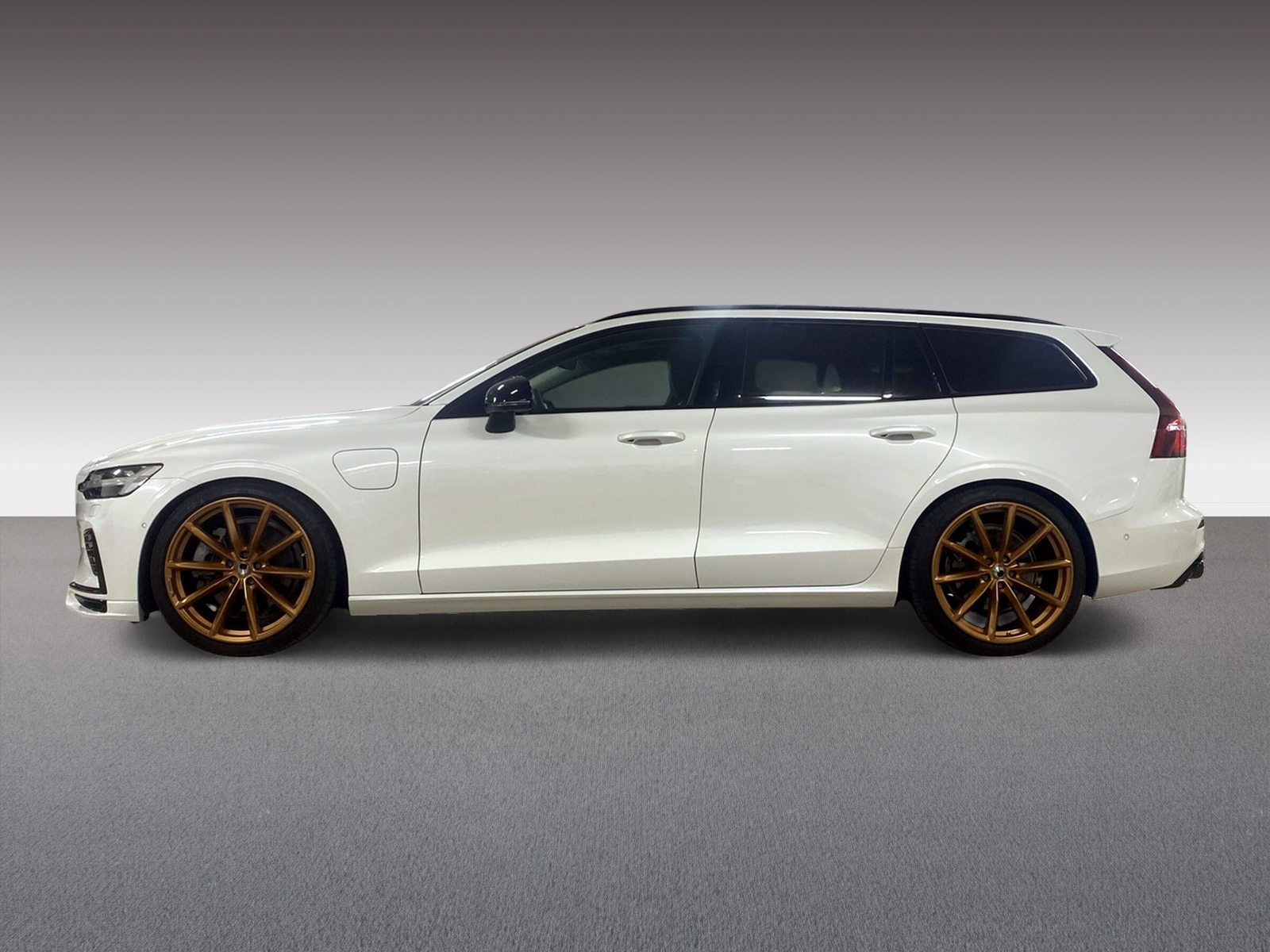 VOLVO V60 2.0 T8 TE Ultra Dark Heico-image-2