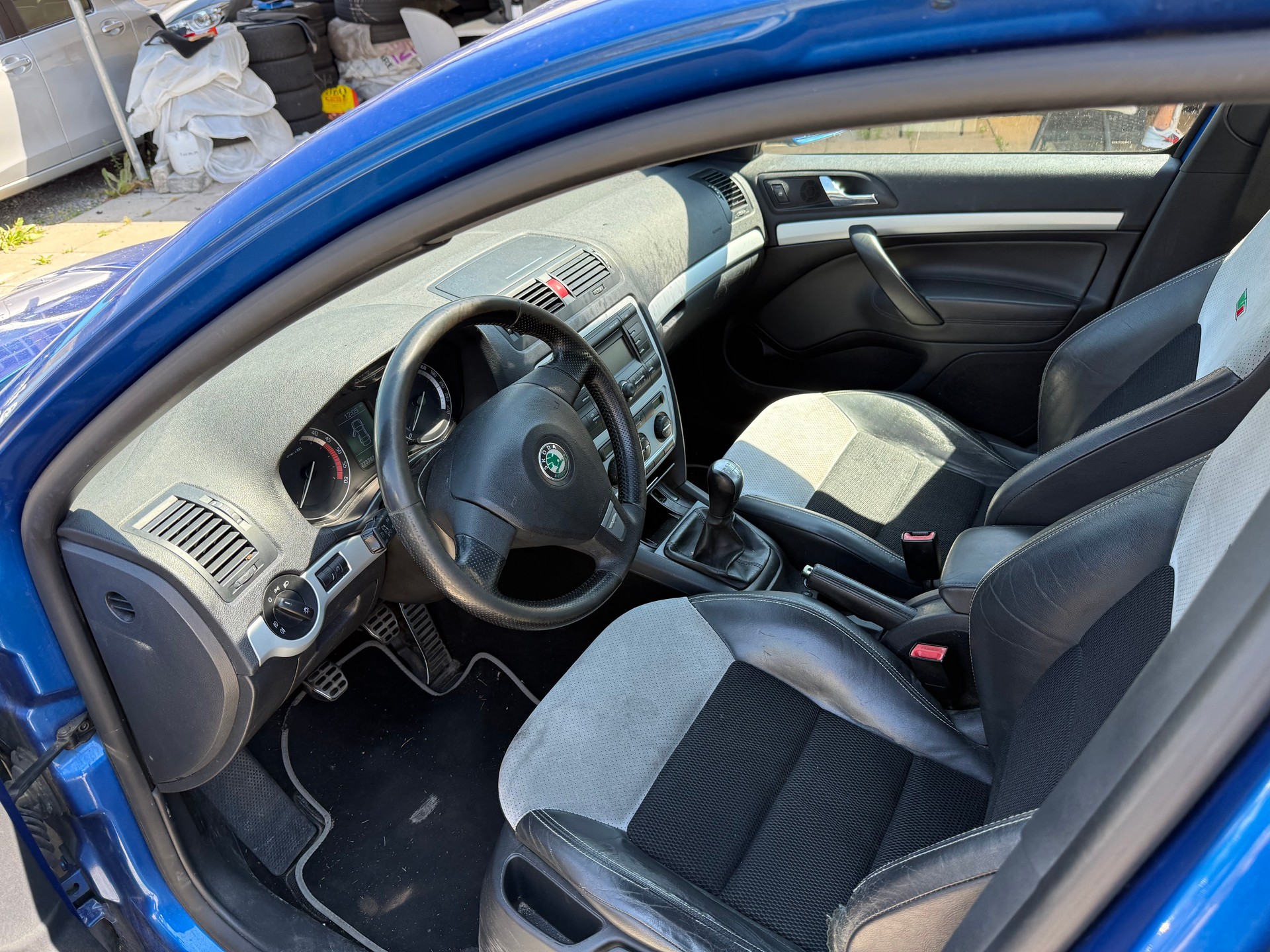 SKODA Octavia 2.0 TDI RS-image-8