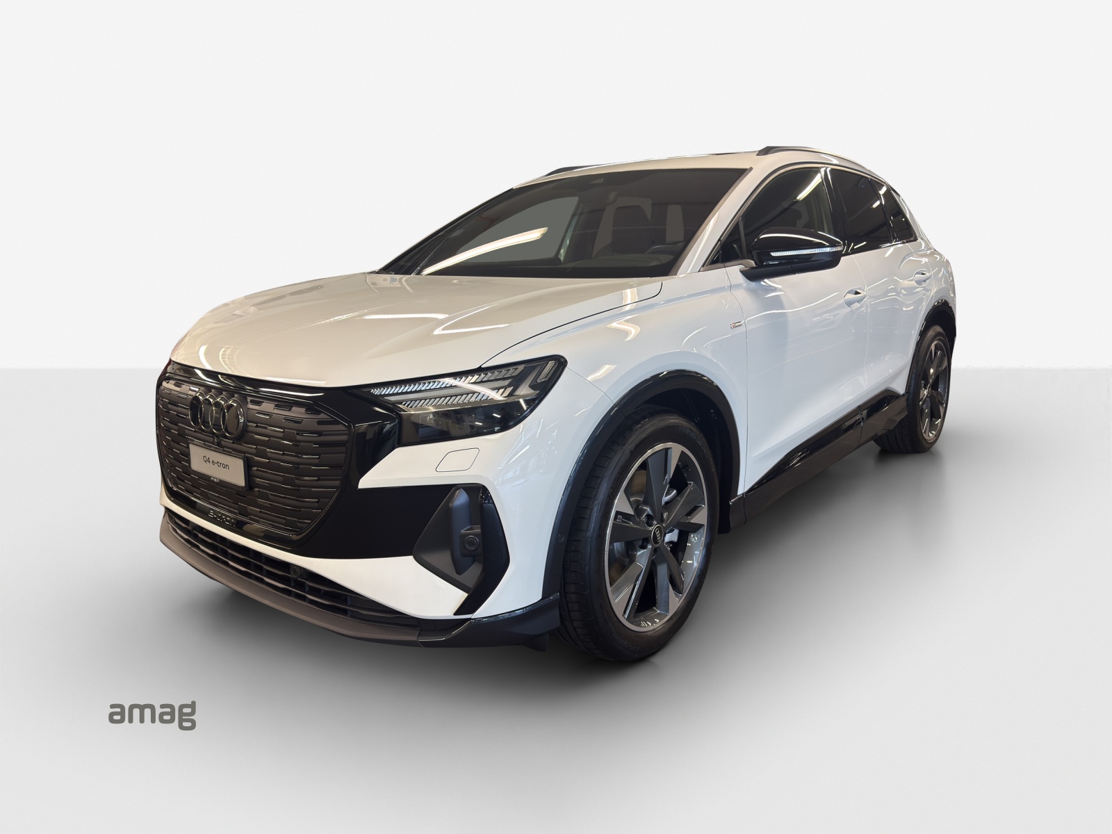 AUDI Q4 e-tron 45 Edition Swiss Ski quattro-image-0