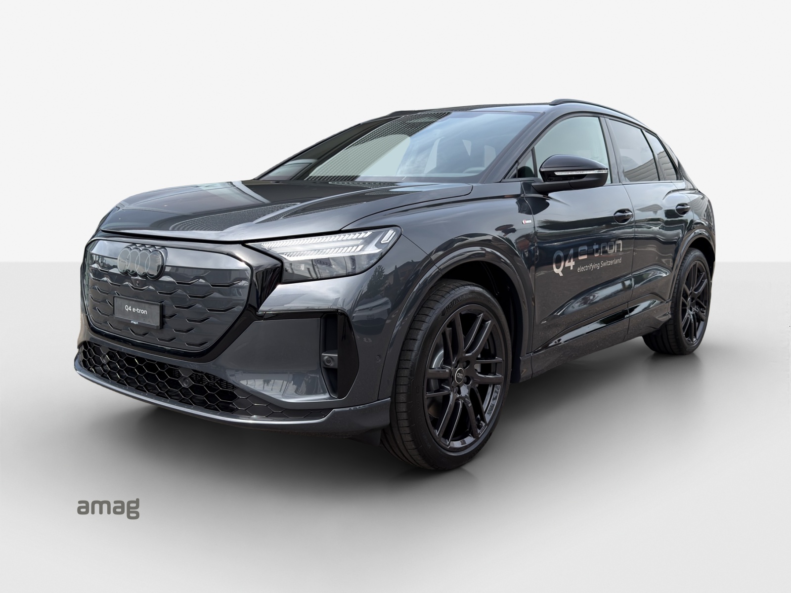 AUDI Q4 e-tron SUV quattro performance