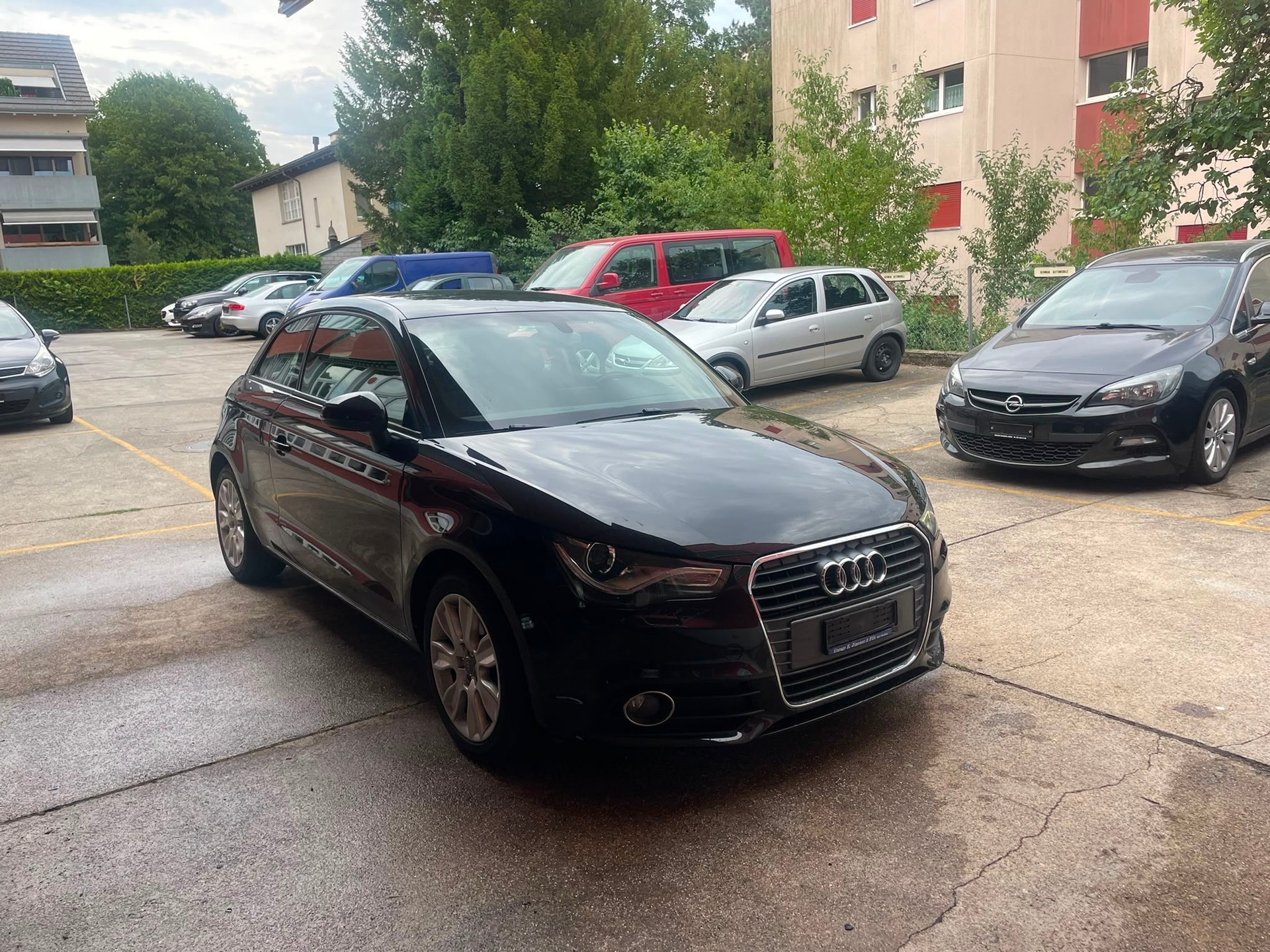 AUDI A1 1.4 TFSI Attraction-image-1