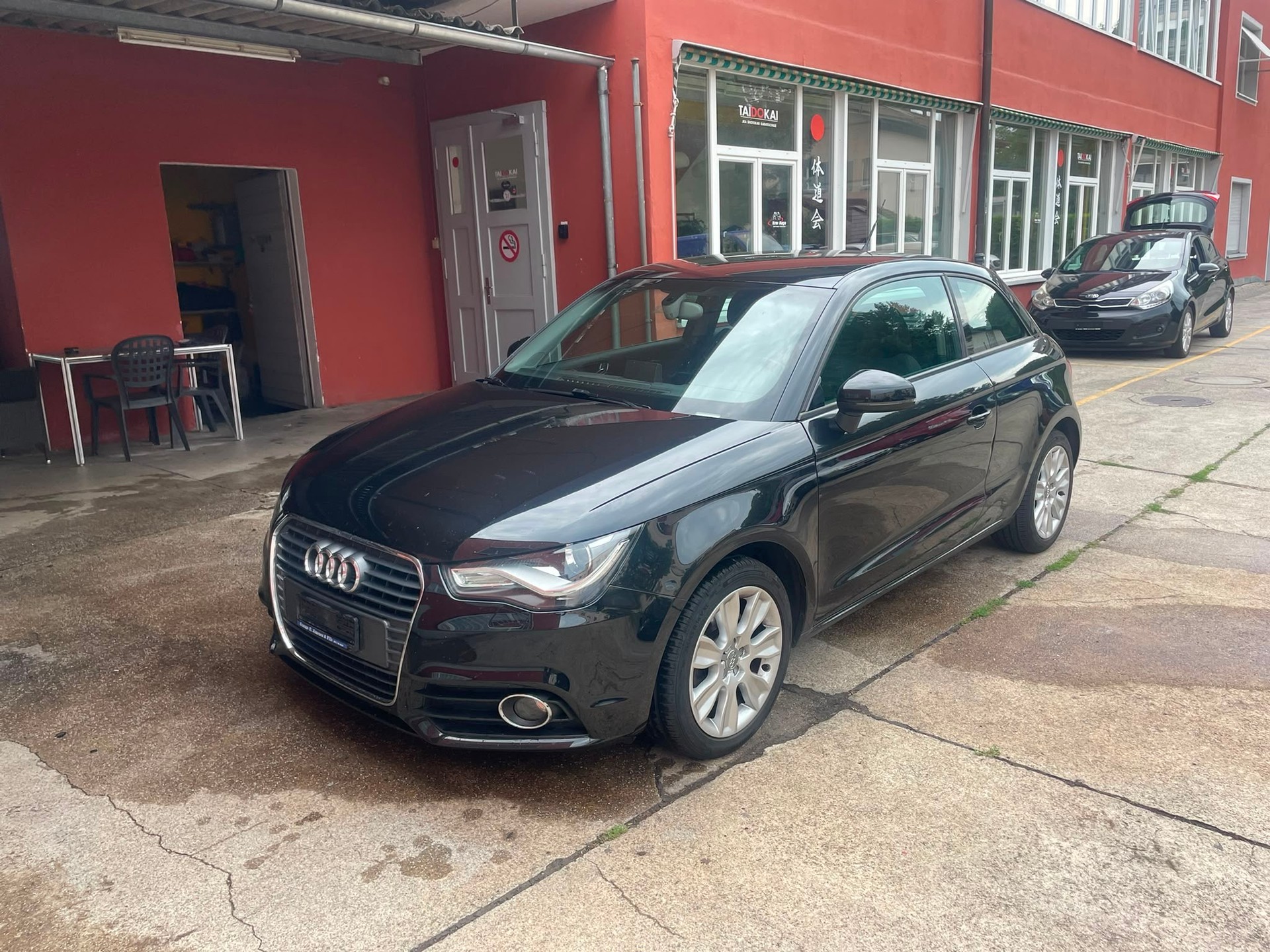 AUDI A1 1.4 TFSI Attraction-image-0