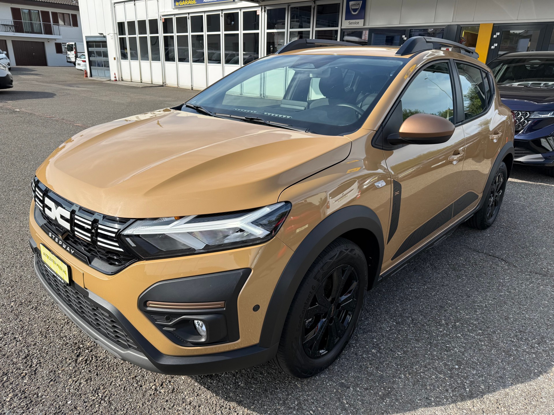 DACIA Sandero Stepway TCe 90 Extreme CVT-showroom-element-1