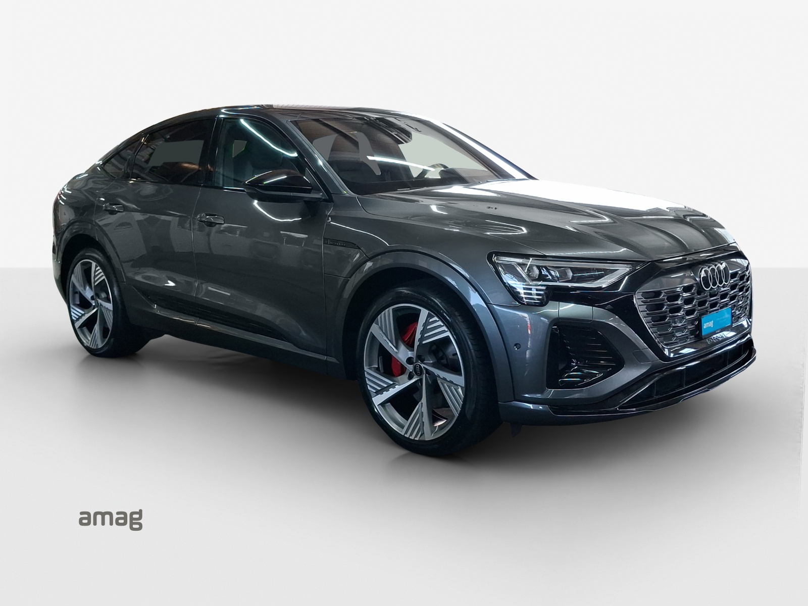 AUDI Q8 Sportback 55 e-tron Black Edition quattro-image-5