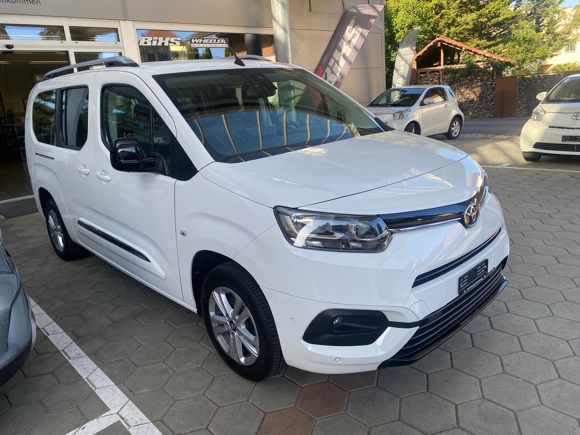 TOYOTA Proace City Verso 1.2 Trend Long Automatik-image-1