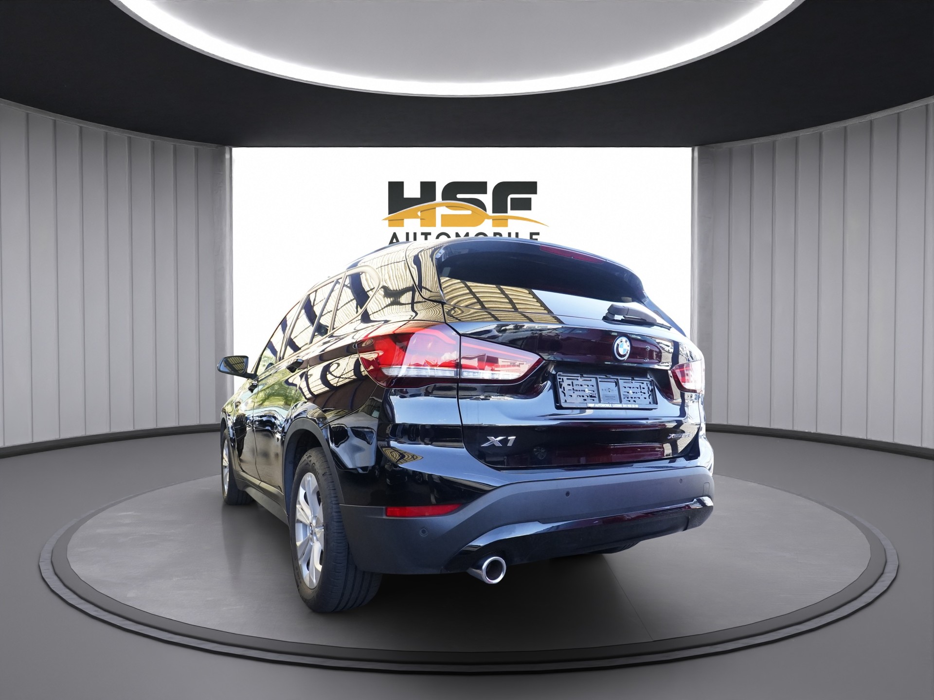 BMW X1 xDrive 25e Steptronic *CH Fahrzeug*-image-4