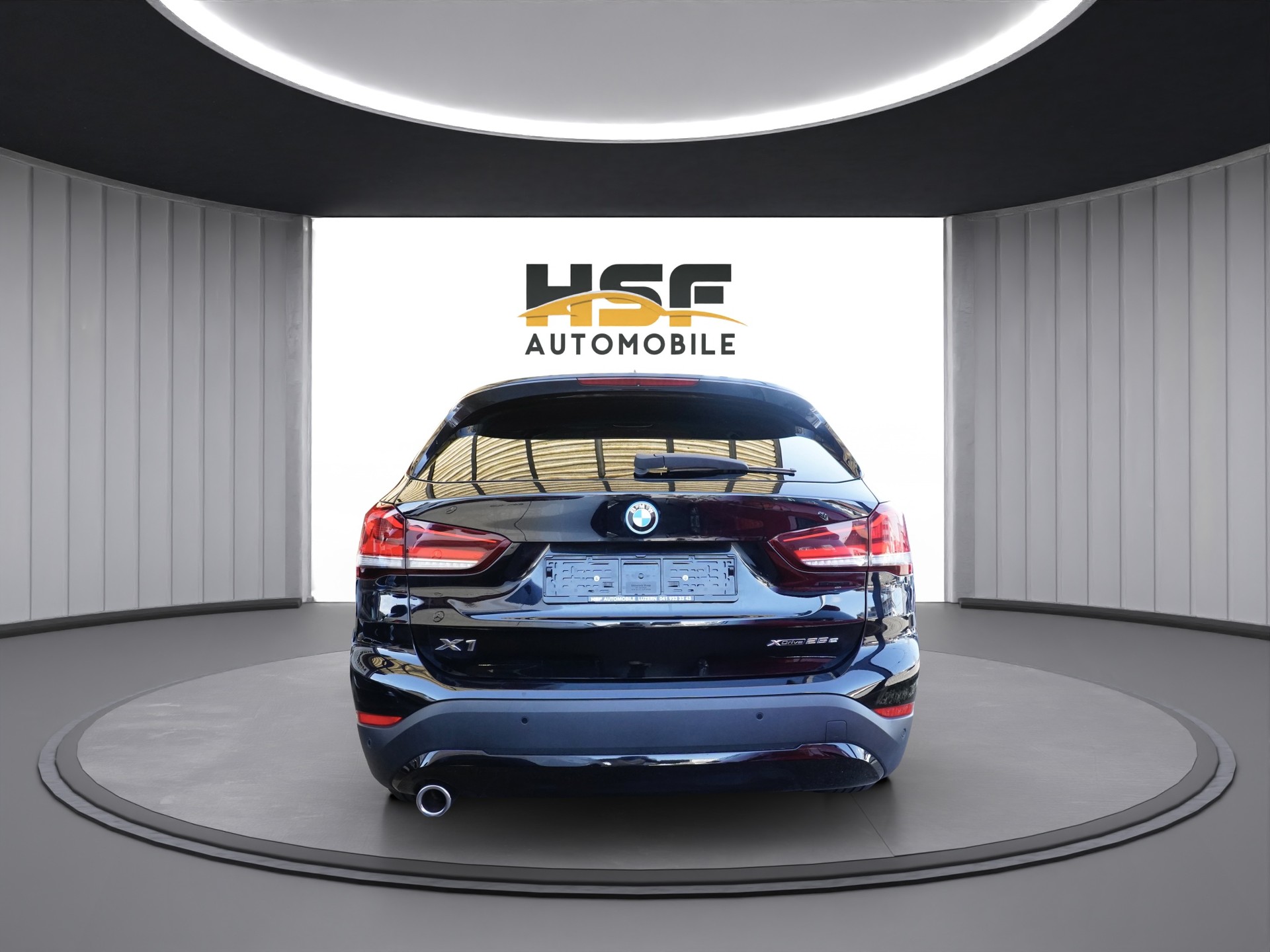 BMW X1 xDrive 25e Steptronic *CH Fahrzeug*-image-3