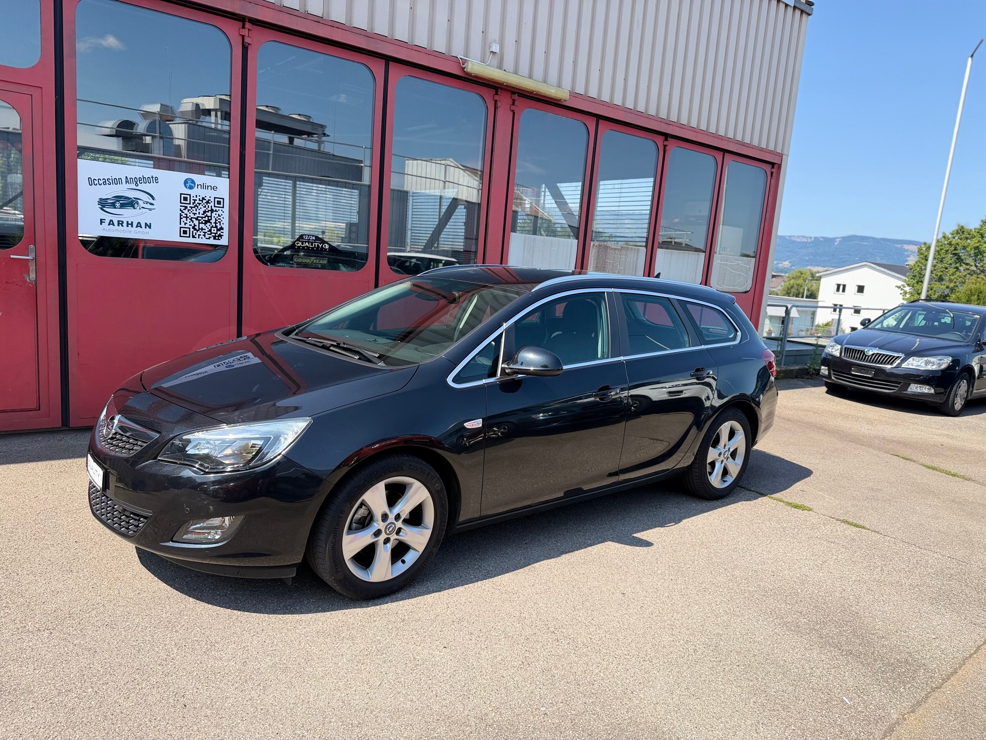OPEL Astra SportsTourer 1.6i 16V Turbo Sport Automatic-image-1