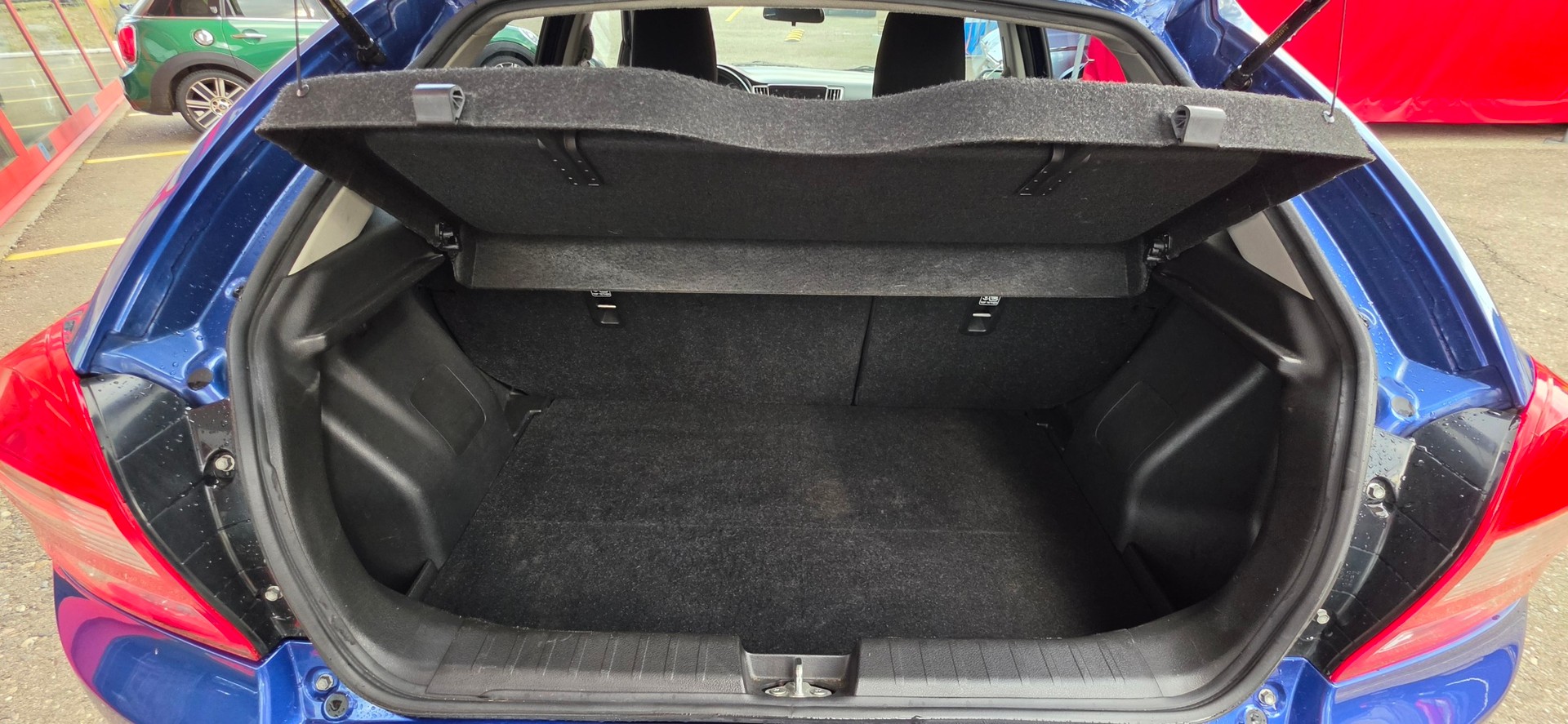 SUZUKI Baleno 1.2i Compact Top Hybrid-image-12