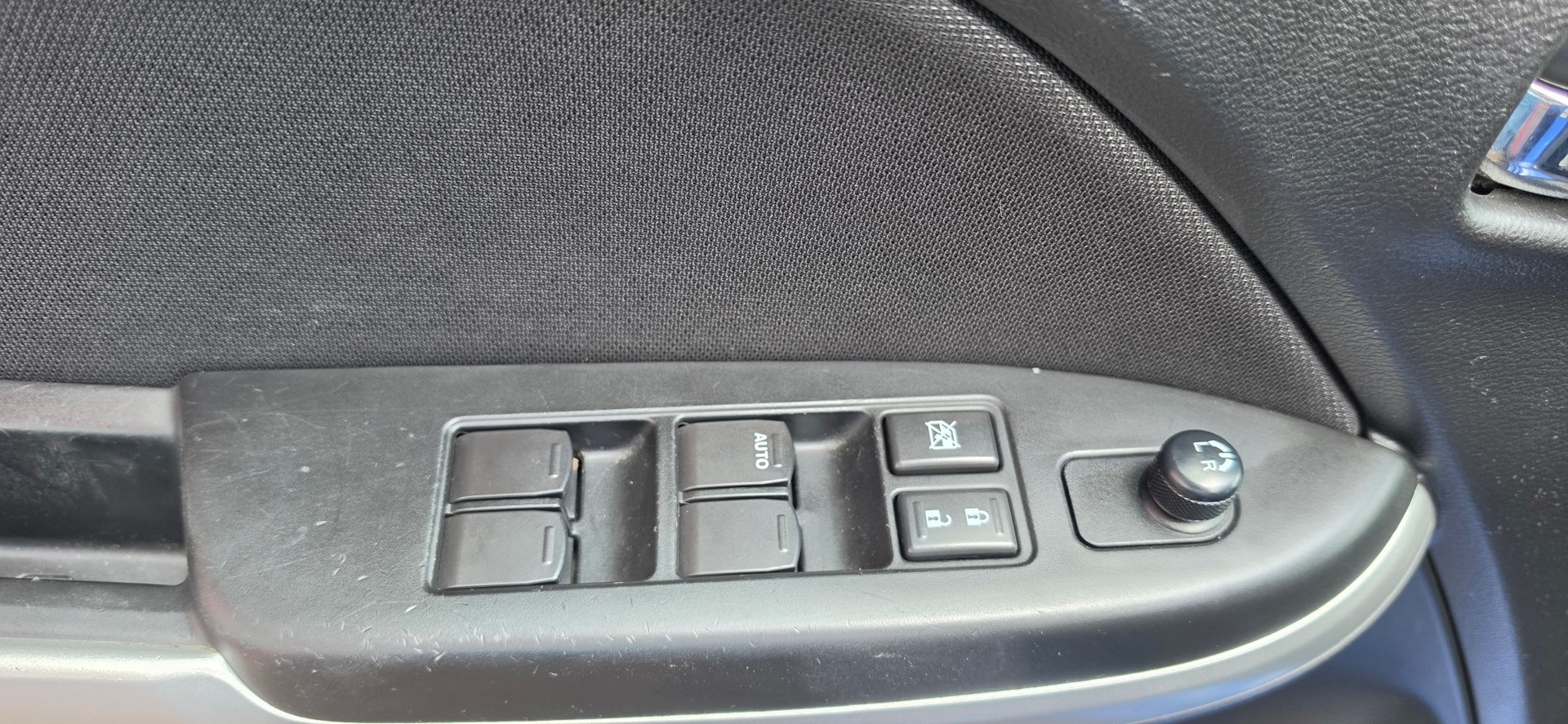 SUZUKI Baleno 1.2i Compact Top Hybrid-image-17