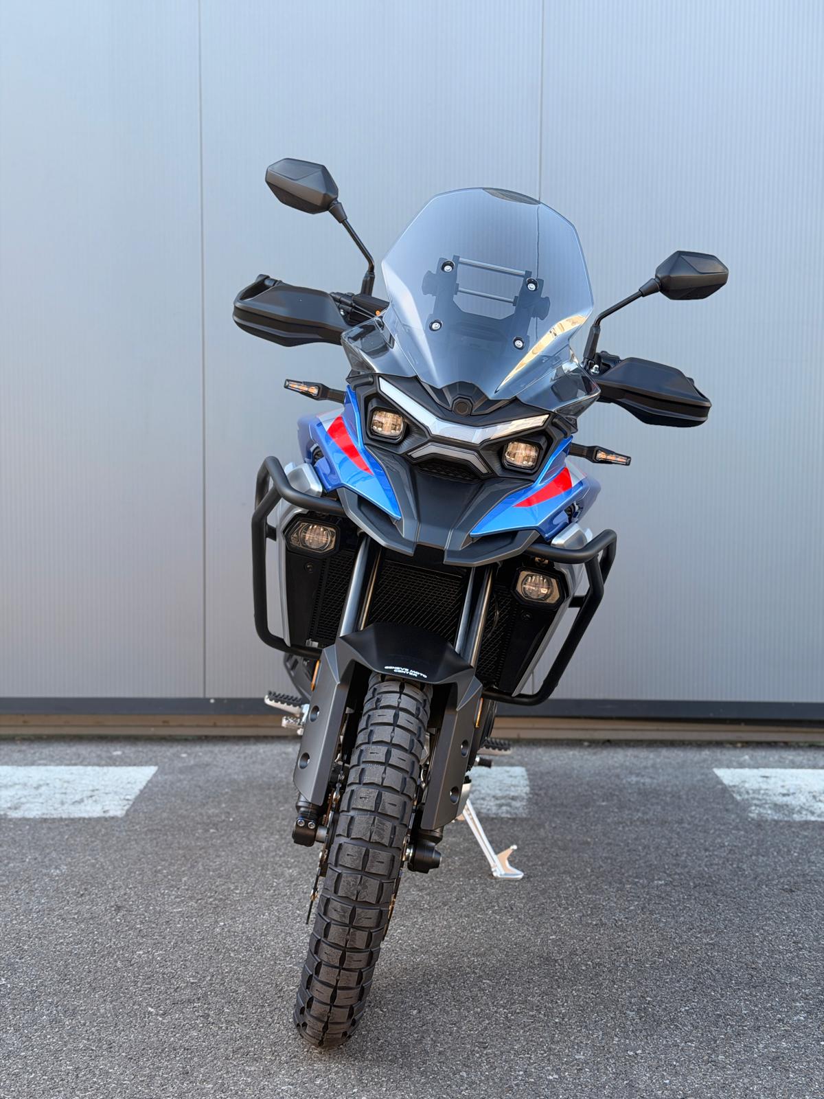 KOVE 650x PRO 2026-showroom-element-1