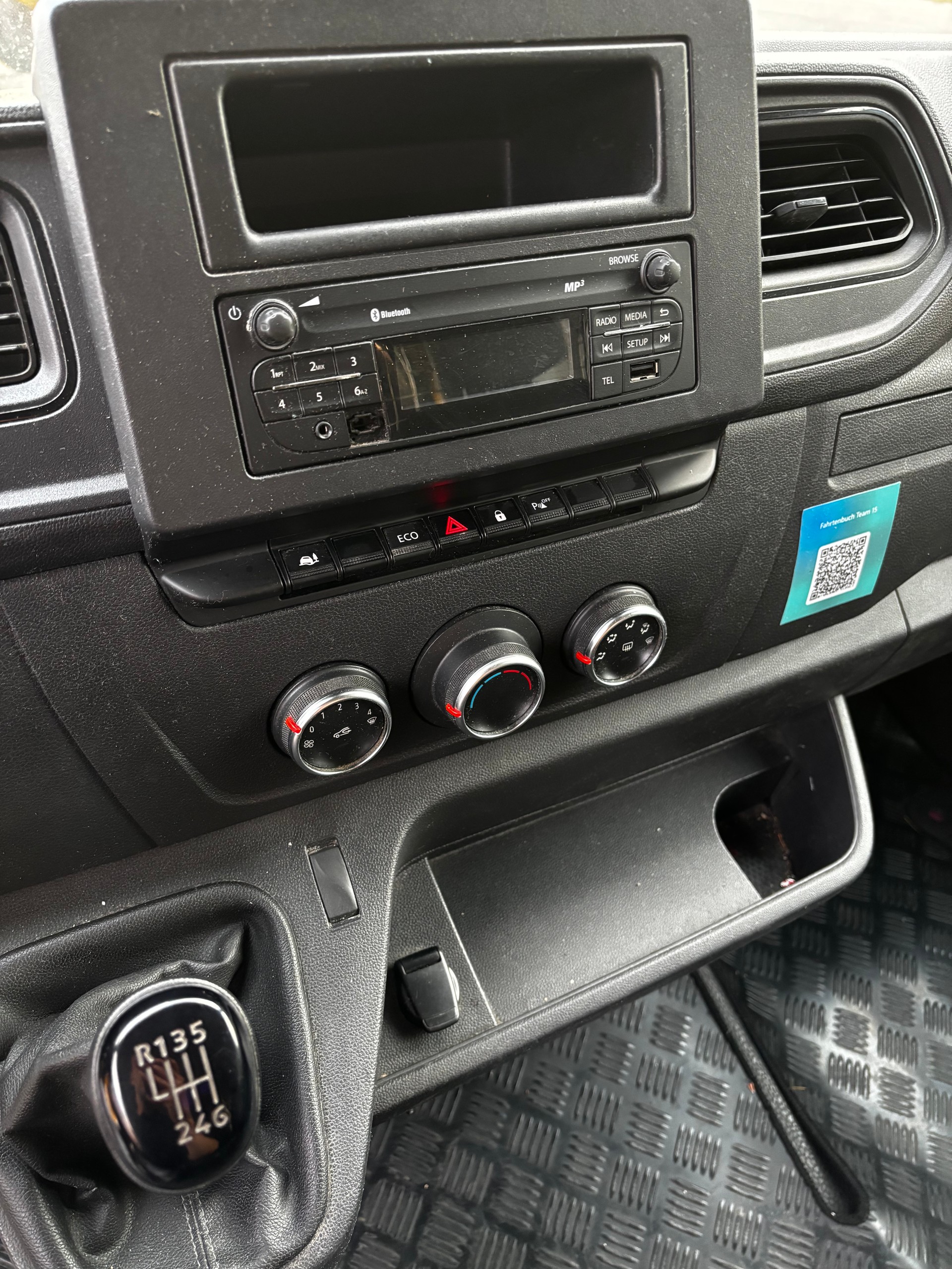 RENAULT Master T35 2.3dCi 135 L3H3-image-10
