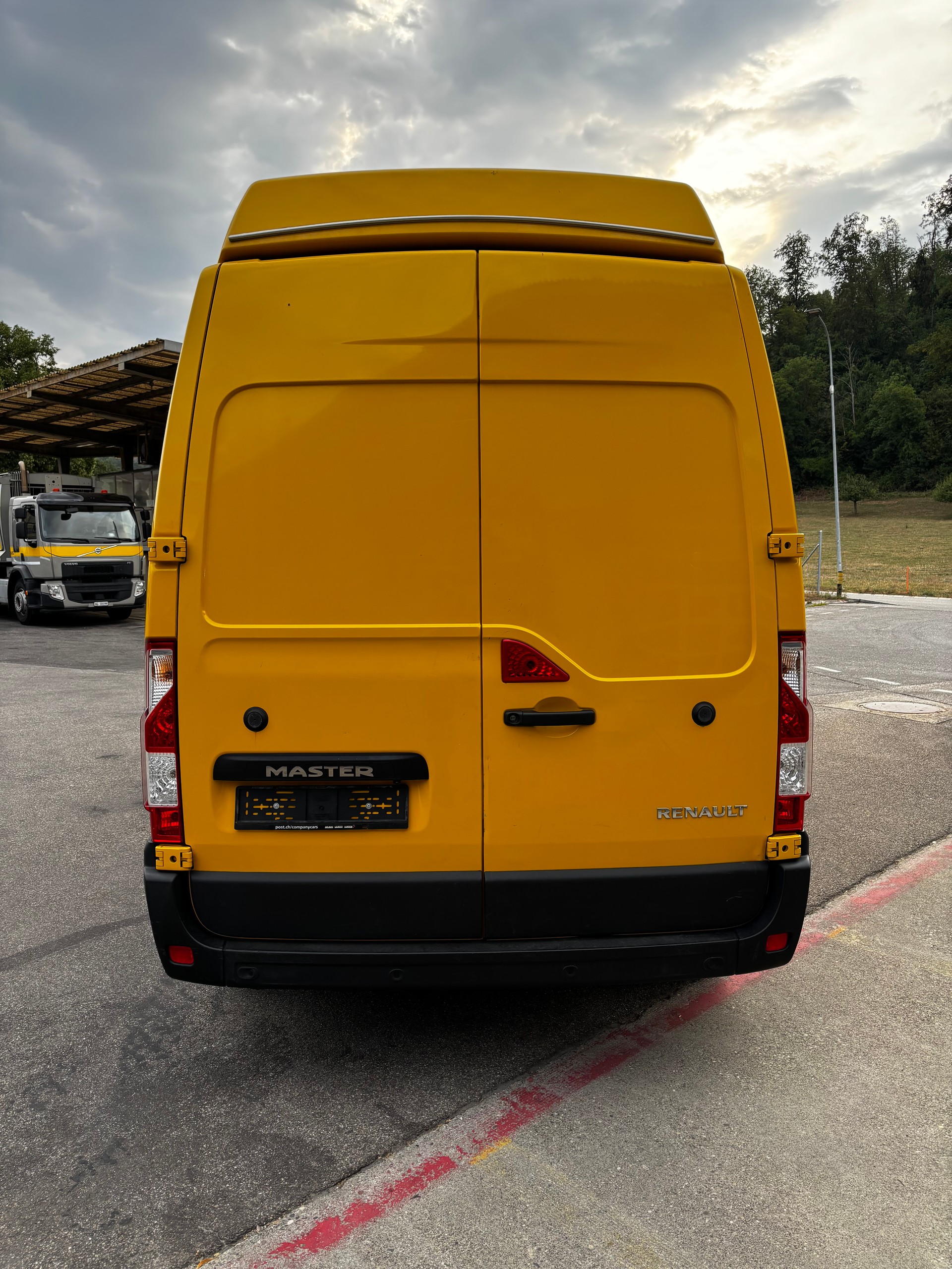 RENAULT Master T35 2.3dCi 135 L3H3-image-6