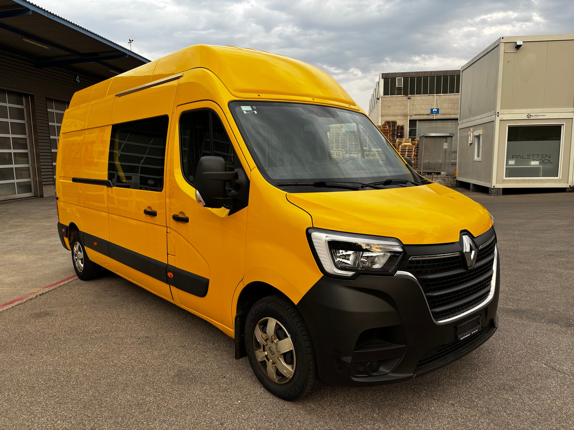 RENAULT Master T35 2.3dCi 135 L3H3-image-0