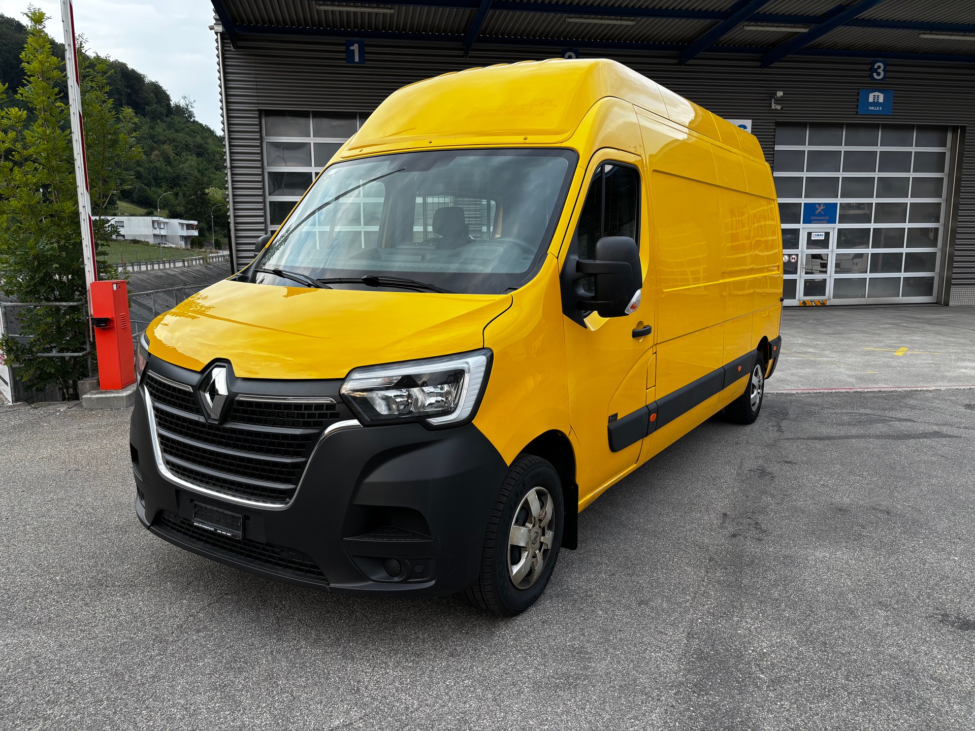 RENAULT Master T35 2.3dCi 135 L3H3-image-1