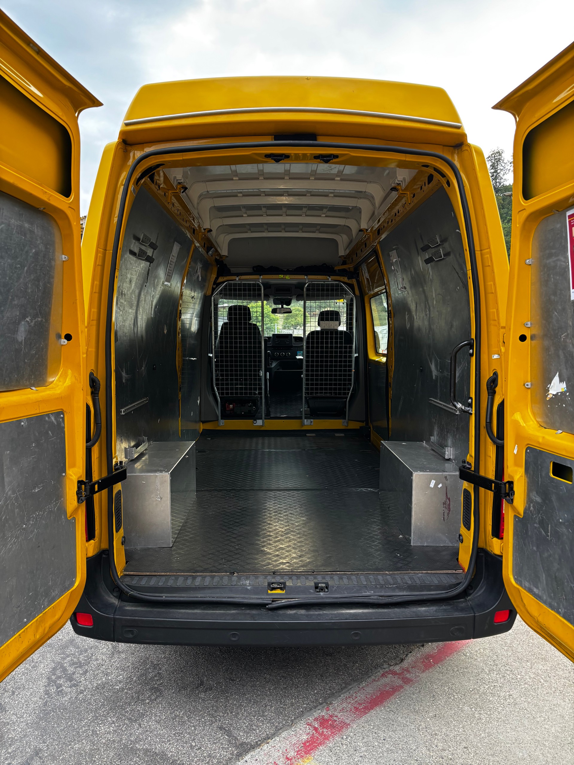 RENAULT Master T35 2.3dCi 135 L3H3-image-13