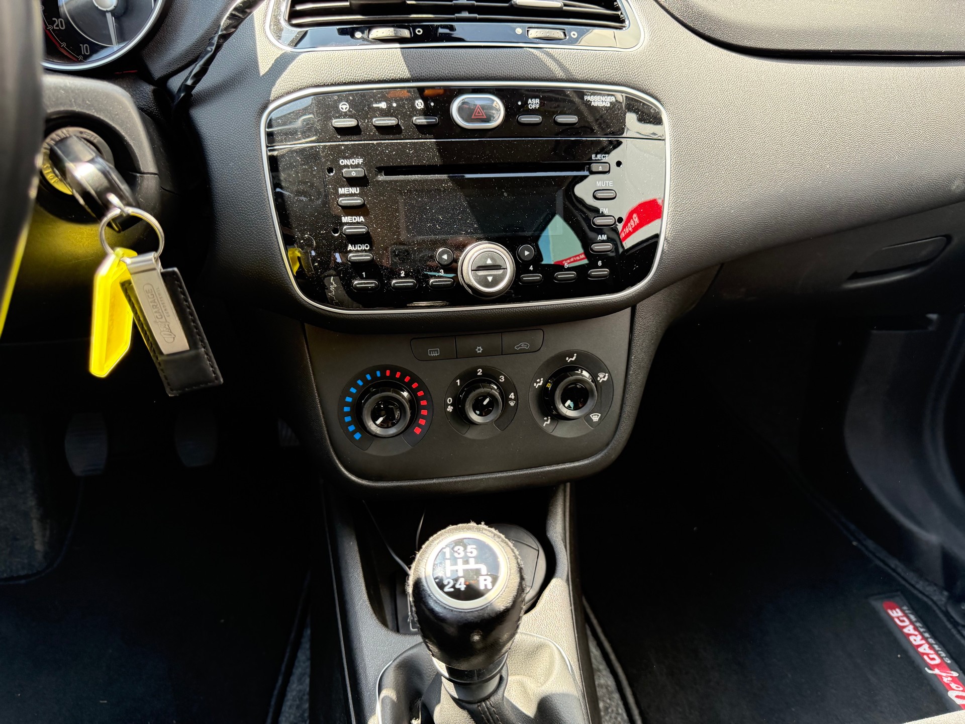 FIAT PUNTO LOUNGE 1.2 8v-image-6