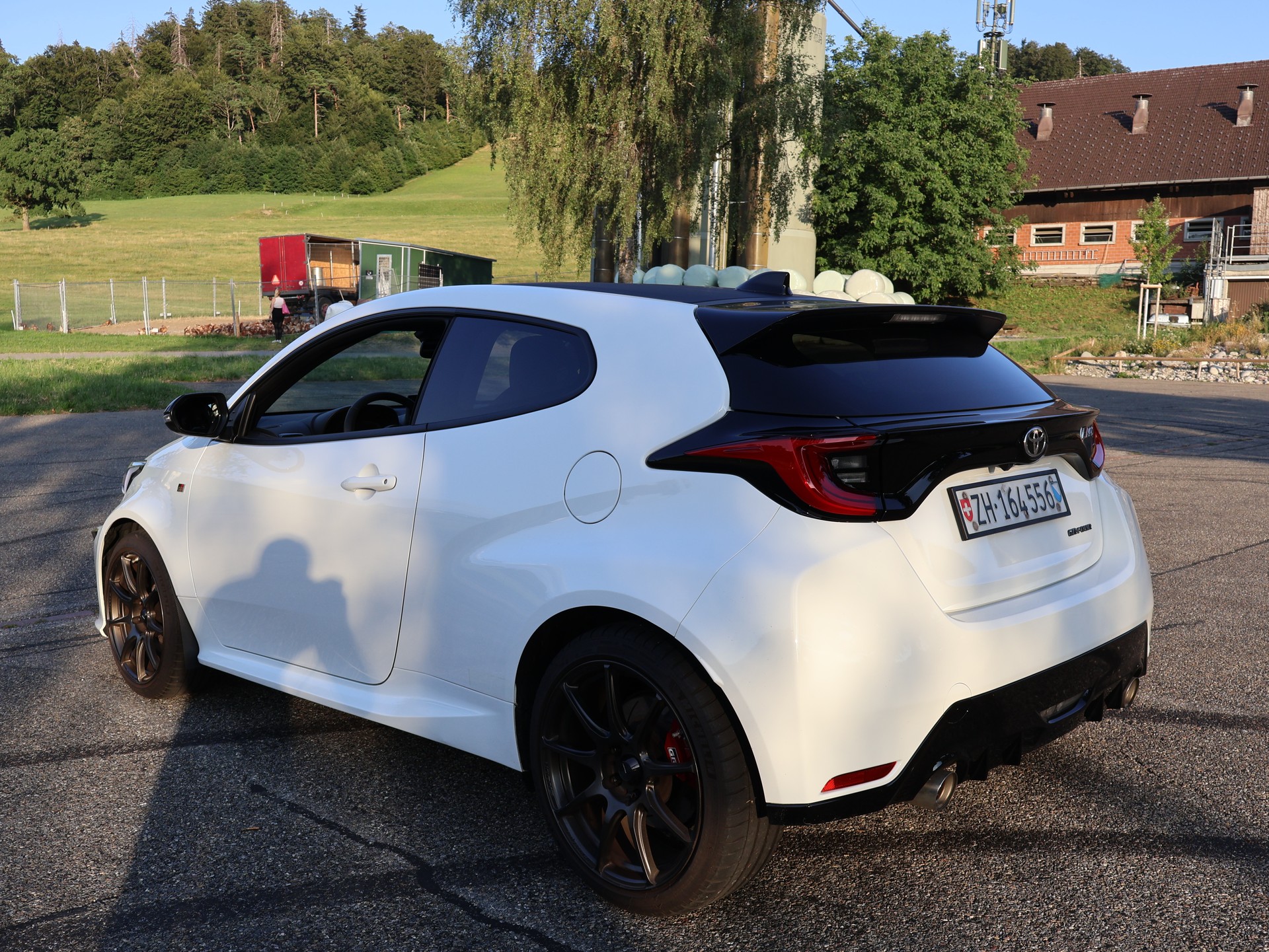 TOYOTA 1.6 Turbo Sport 4x4-image-2