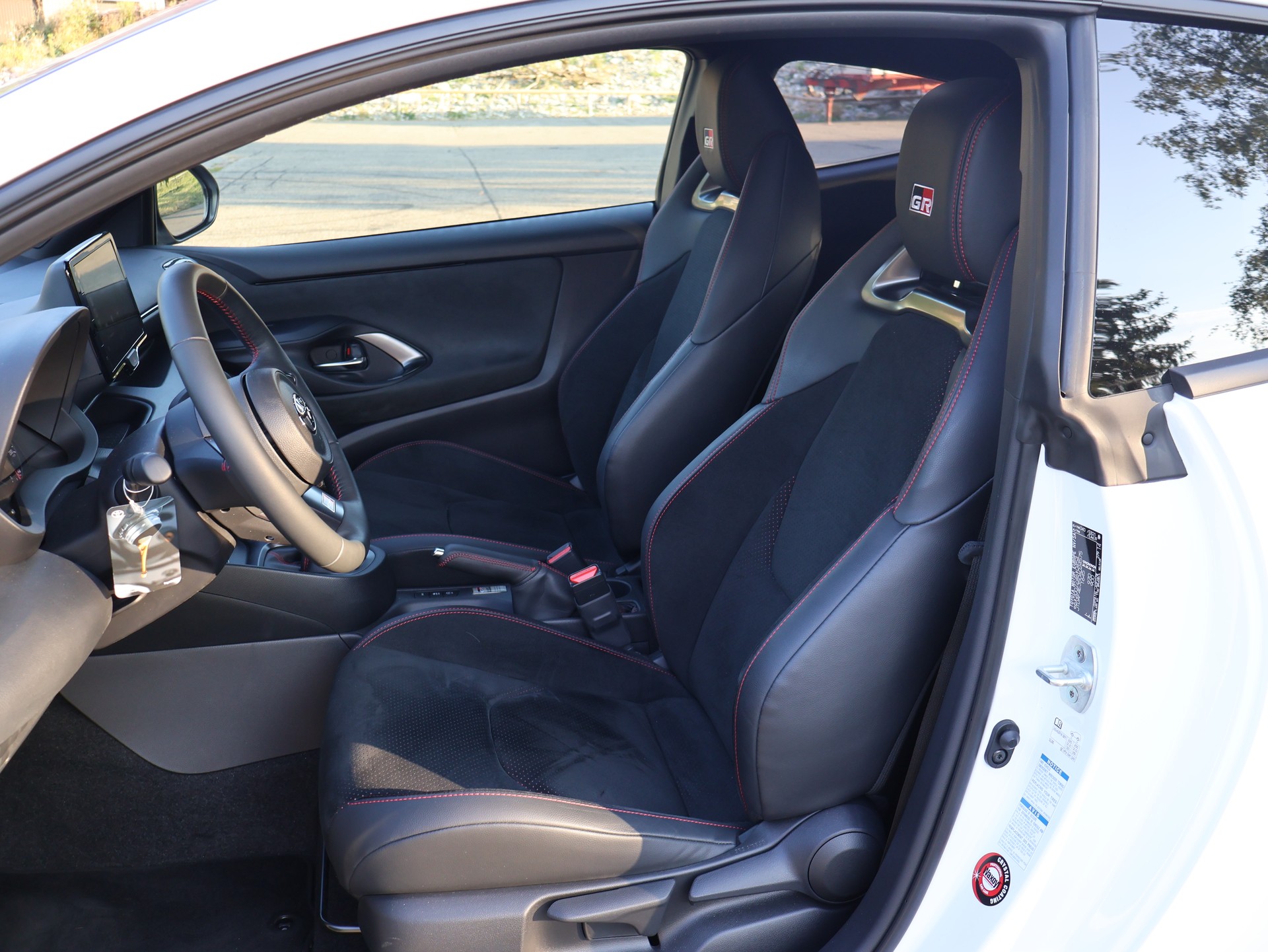 TOYOTA 1.6 Turbo Sport 4x4-image-6