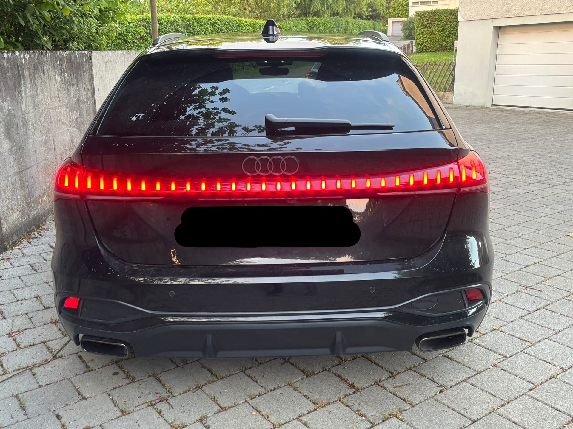 AUDI 2.0 TFSI S-Tronic-image-2