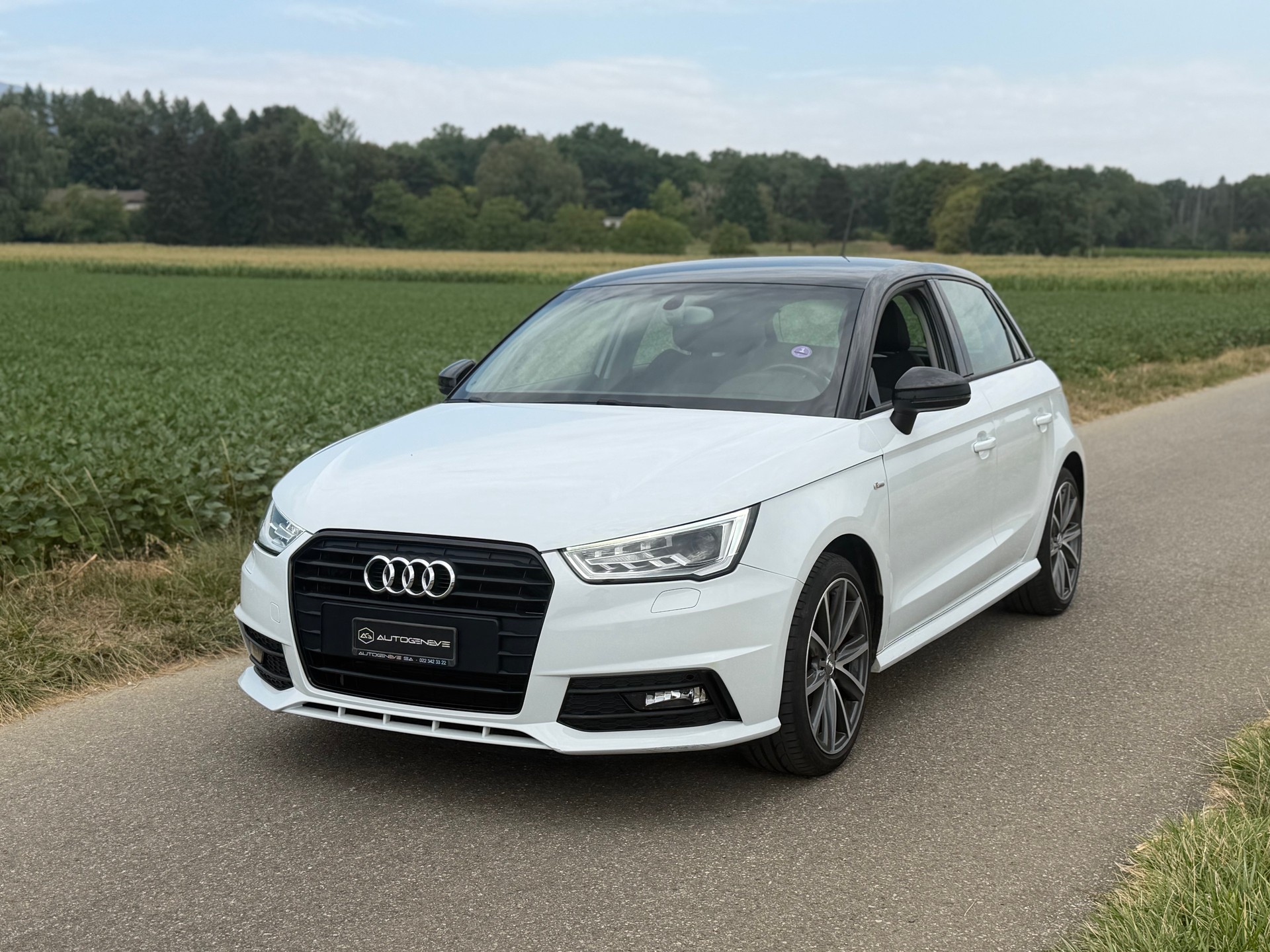 AUDI A1 Sportback 1.0 TFSI Sport S-tronic-image-1