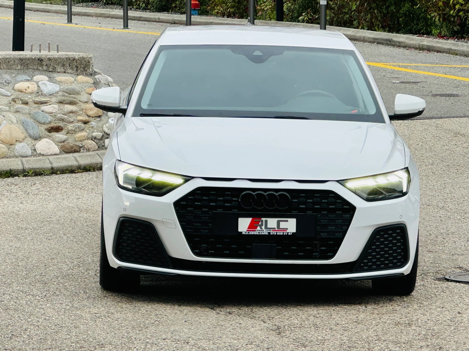 AUDI A1 Sportback 30 TFSI advanced S-tronic-image-3