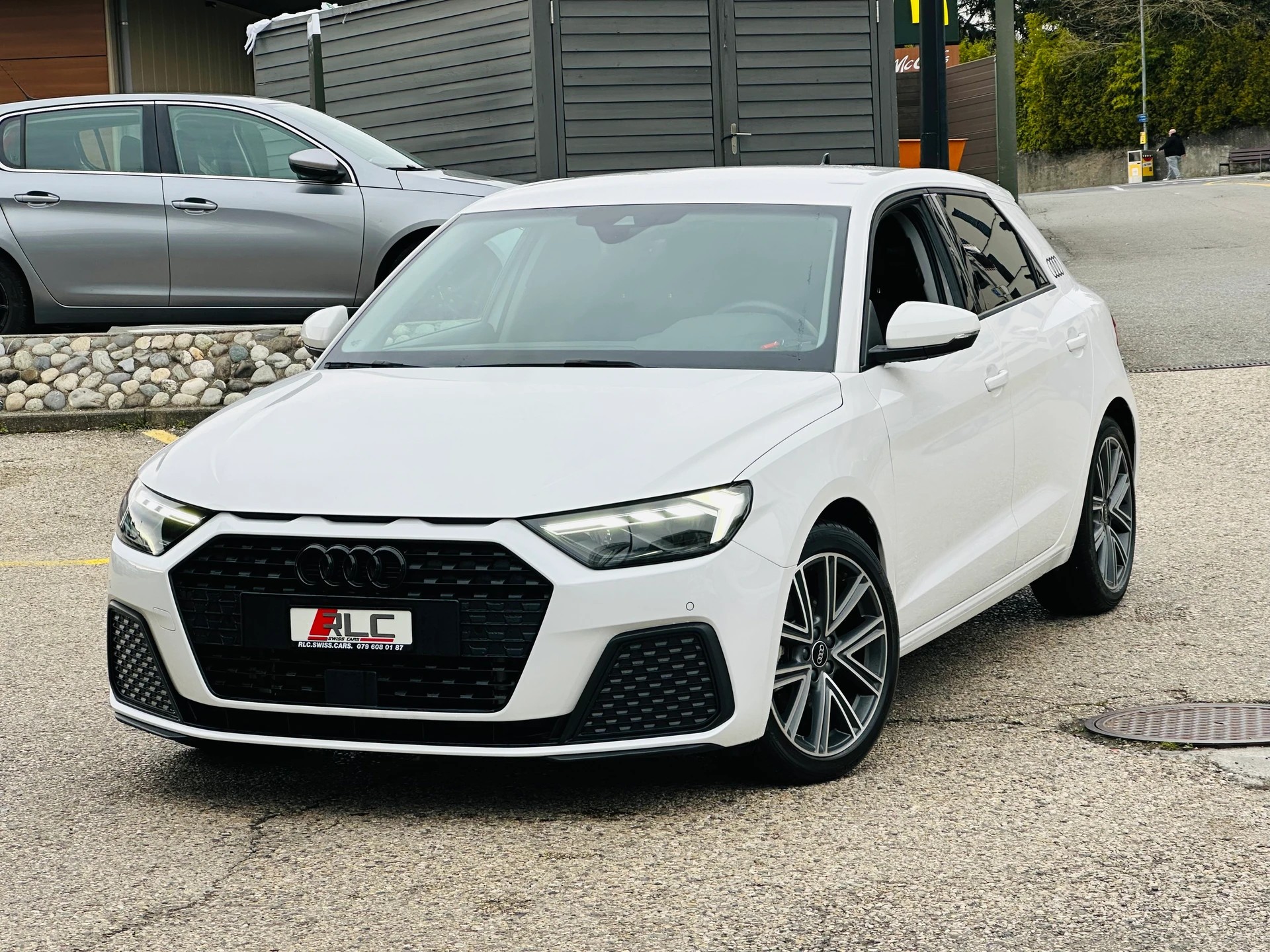 AUDI A1 Sportback 30 TFSI advanced S-tronic-image-1