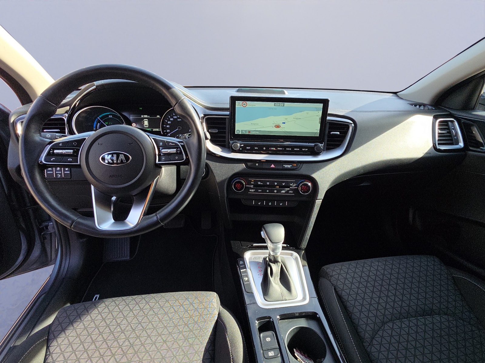 KIA Ceed SW 1.6 GDi Plug-in Hybrid Power-image-11