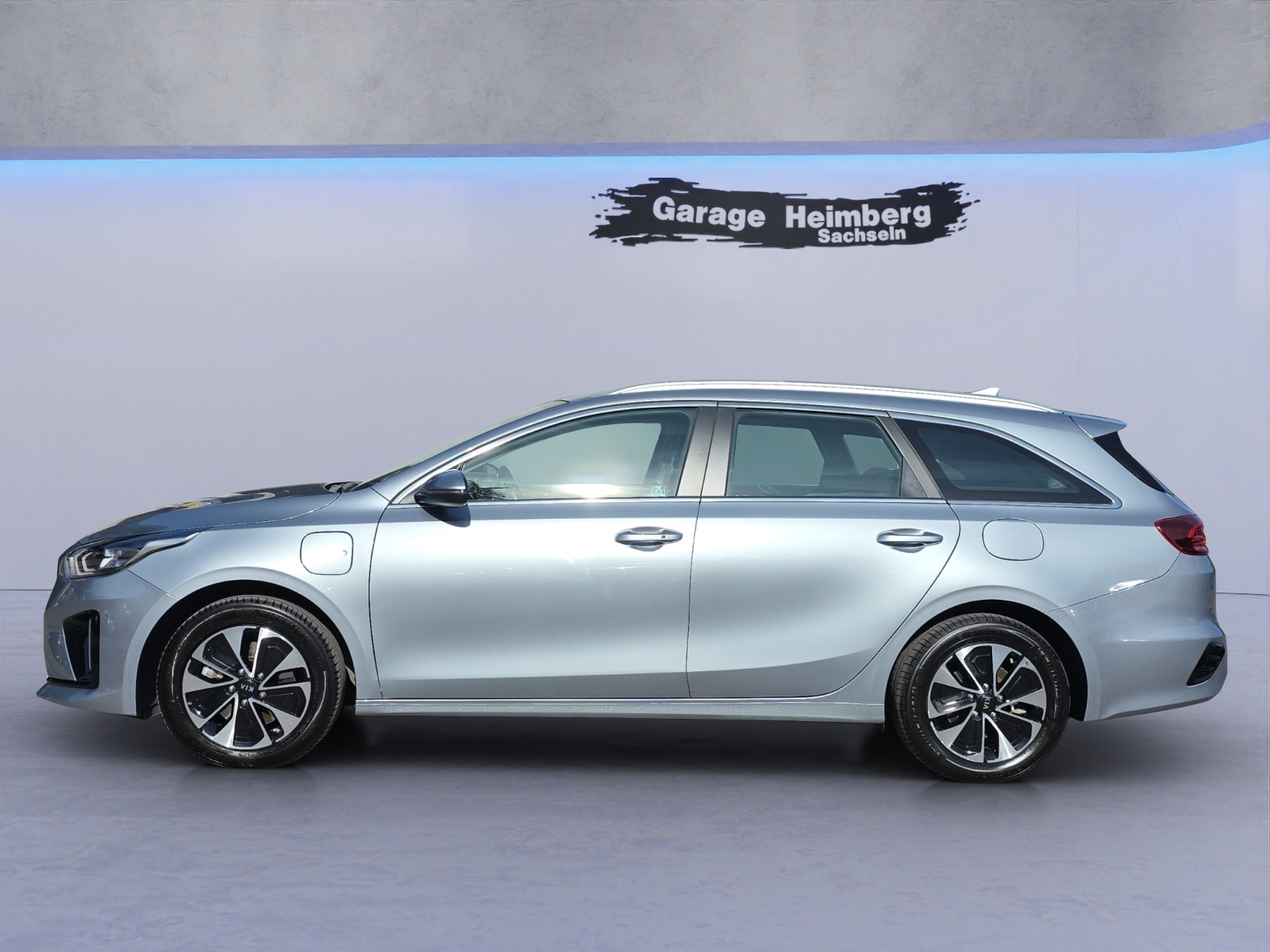 KIA Ceed SW 1.6 GDi Plug-in Hybrid Power-image-1