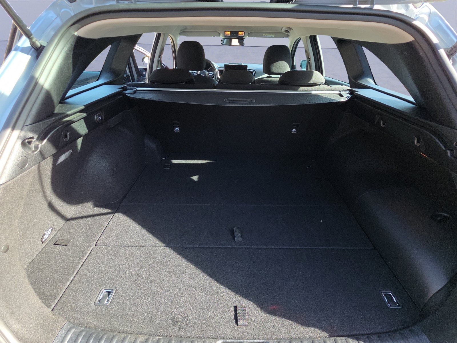 KIA Ceed SW 1.6 GDi Plug-in Hybrid Power-image-10