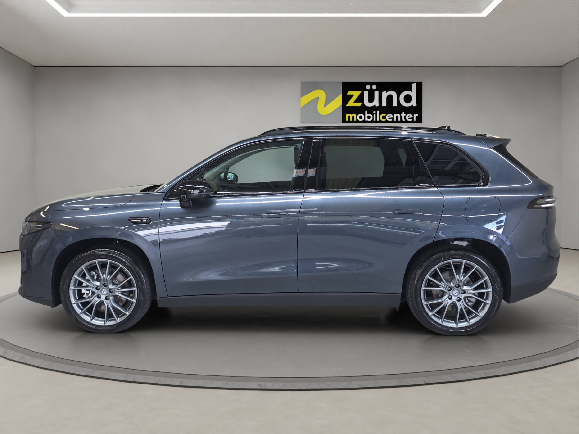 LEAPMOTOR C10 EV AWD 598 PS-image-1