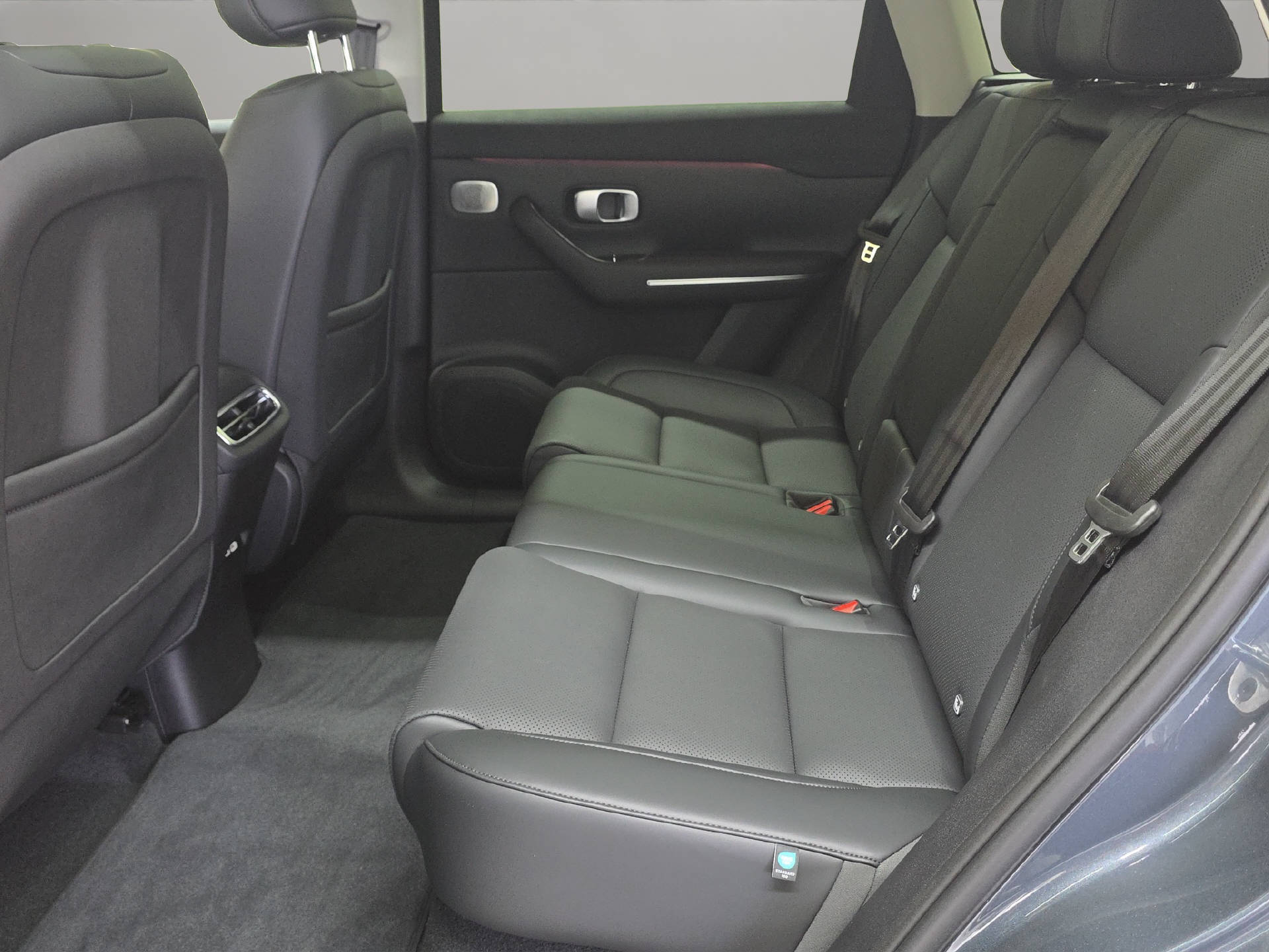 LEAPMOTOR C10 EV AWD 598 PS-image-9
