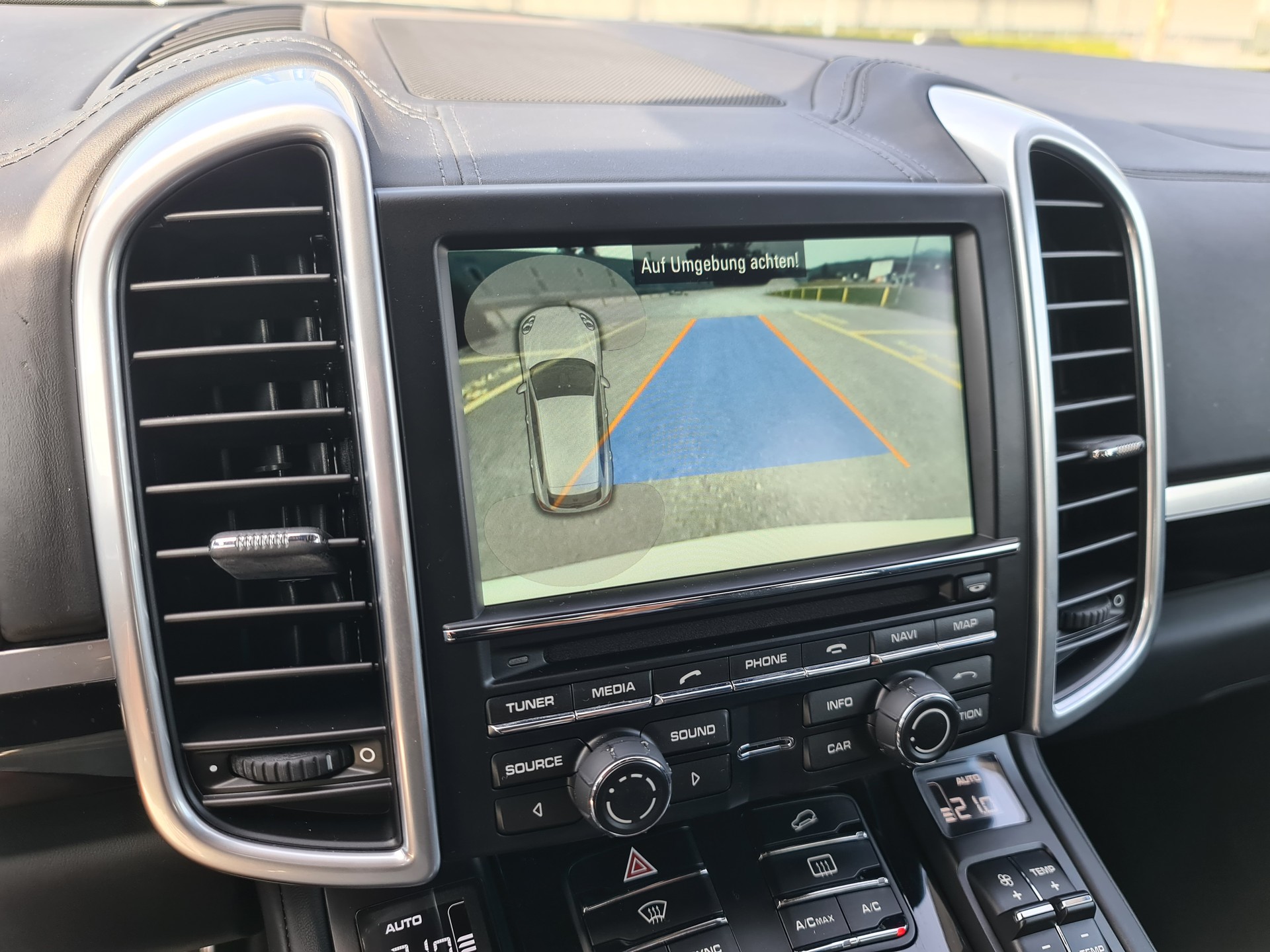 PORSCHE Cayenne Diesel-image-8