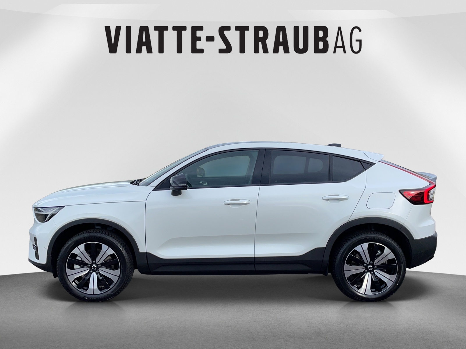 VOLVO C40 P8 Twin Recharge Ultimate AWD-image-1
