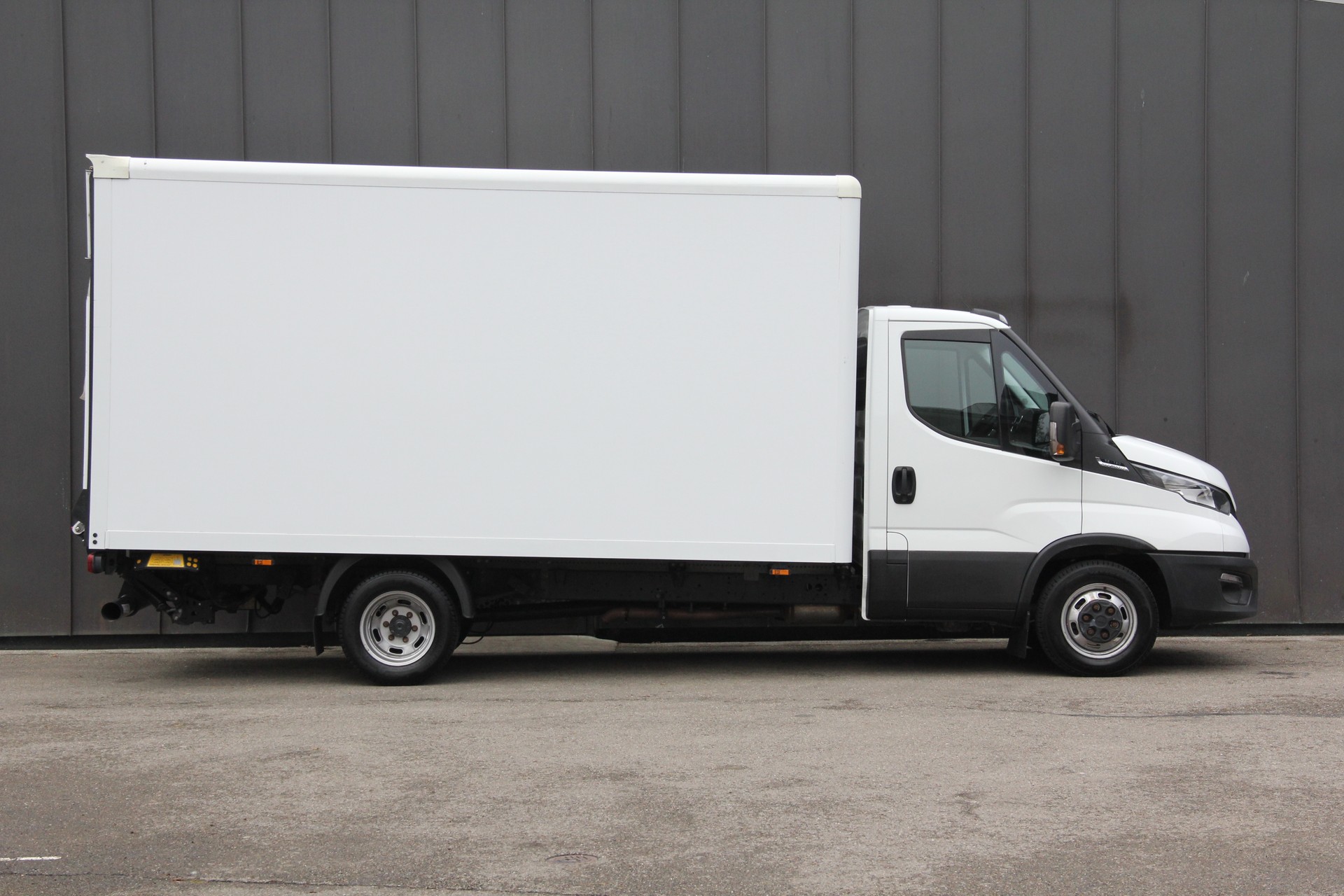 IVECO 35 C 16 A8 **AUTOMAT** **HEBEBÜHNE** **RÜCKFAHRKAMERA** **KLIMAAUTOMATIK** °°SOFORT-VERFÜGBAR°°-image-8