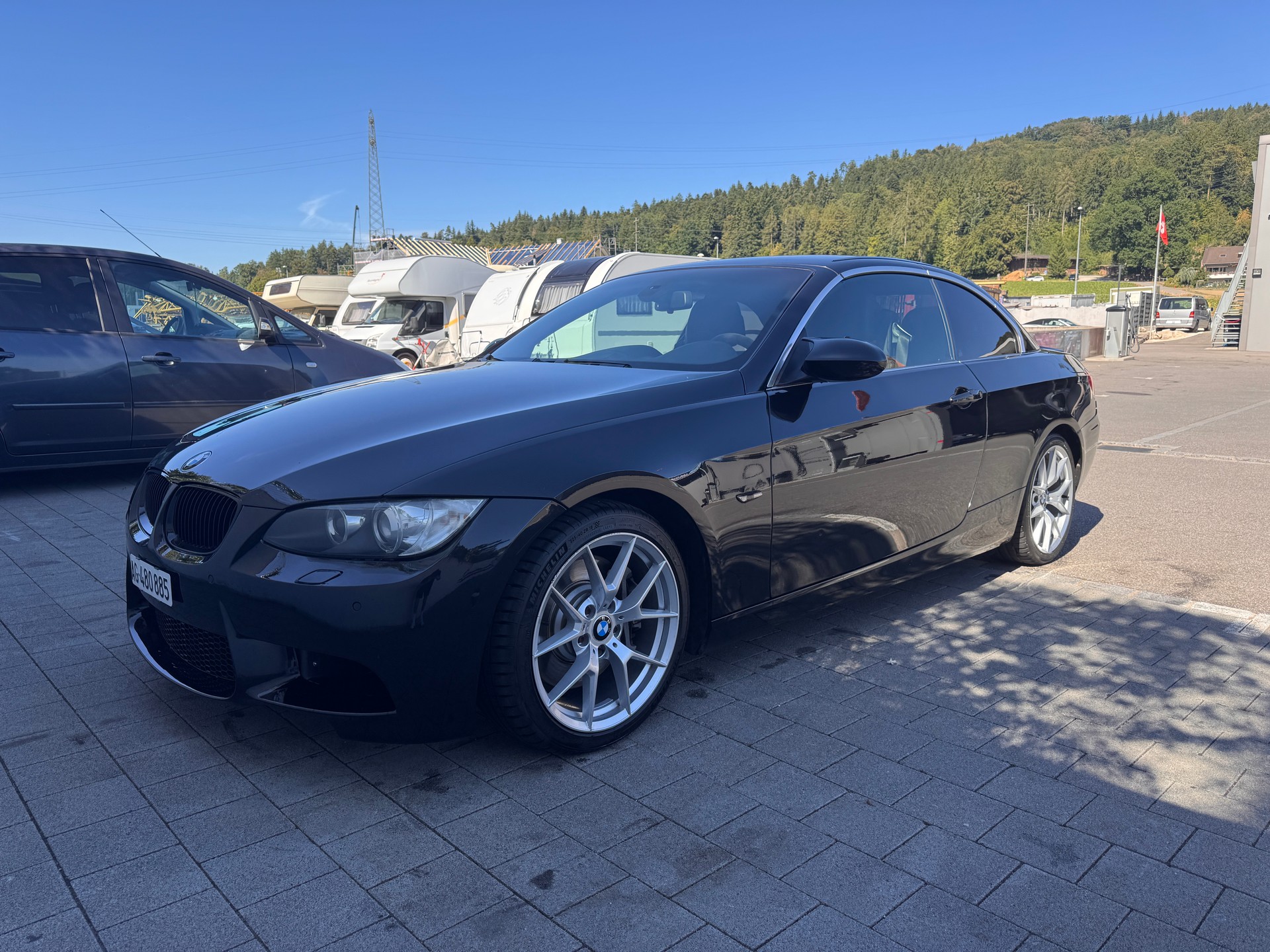 BMW 335i-image-0