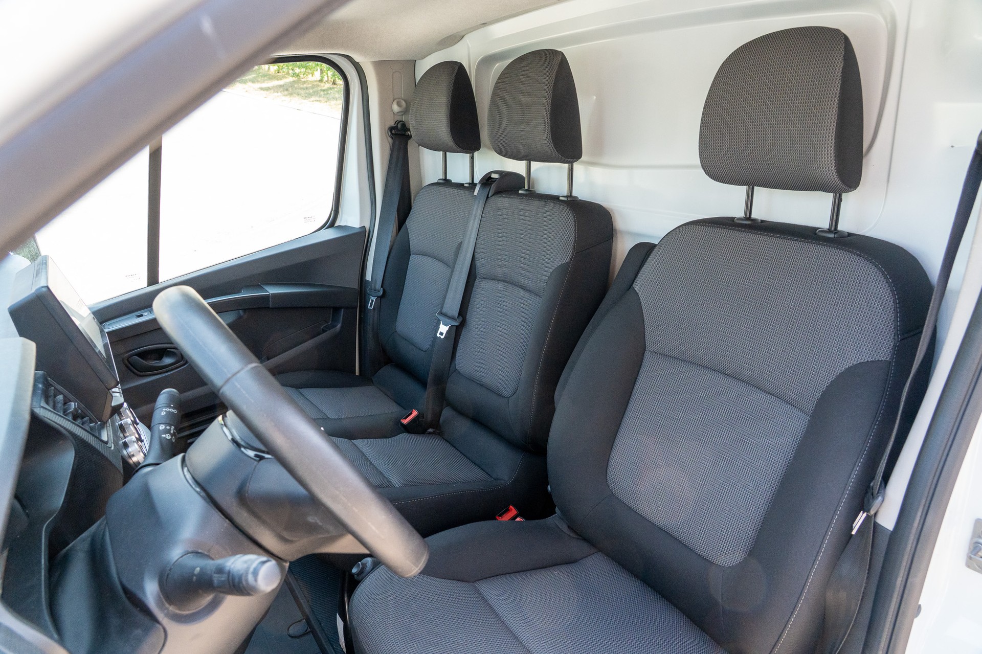 RENAULT Trafic 2.0 Blue dCi 130 Advance L2H1 EN-image-11
