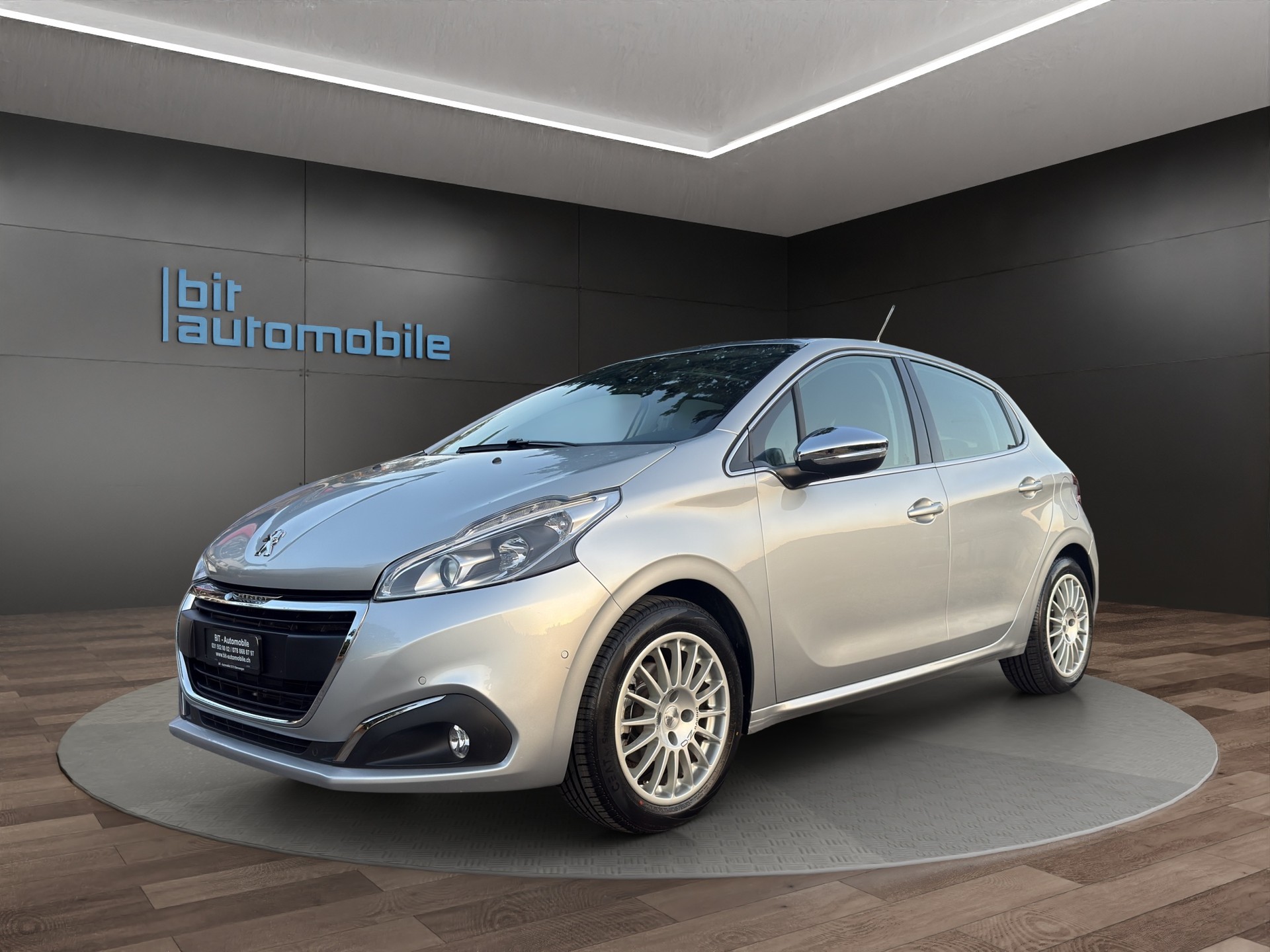 PEUGEOT 208 1.2 PureTech Allure EAT6-image-0